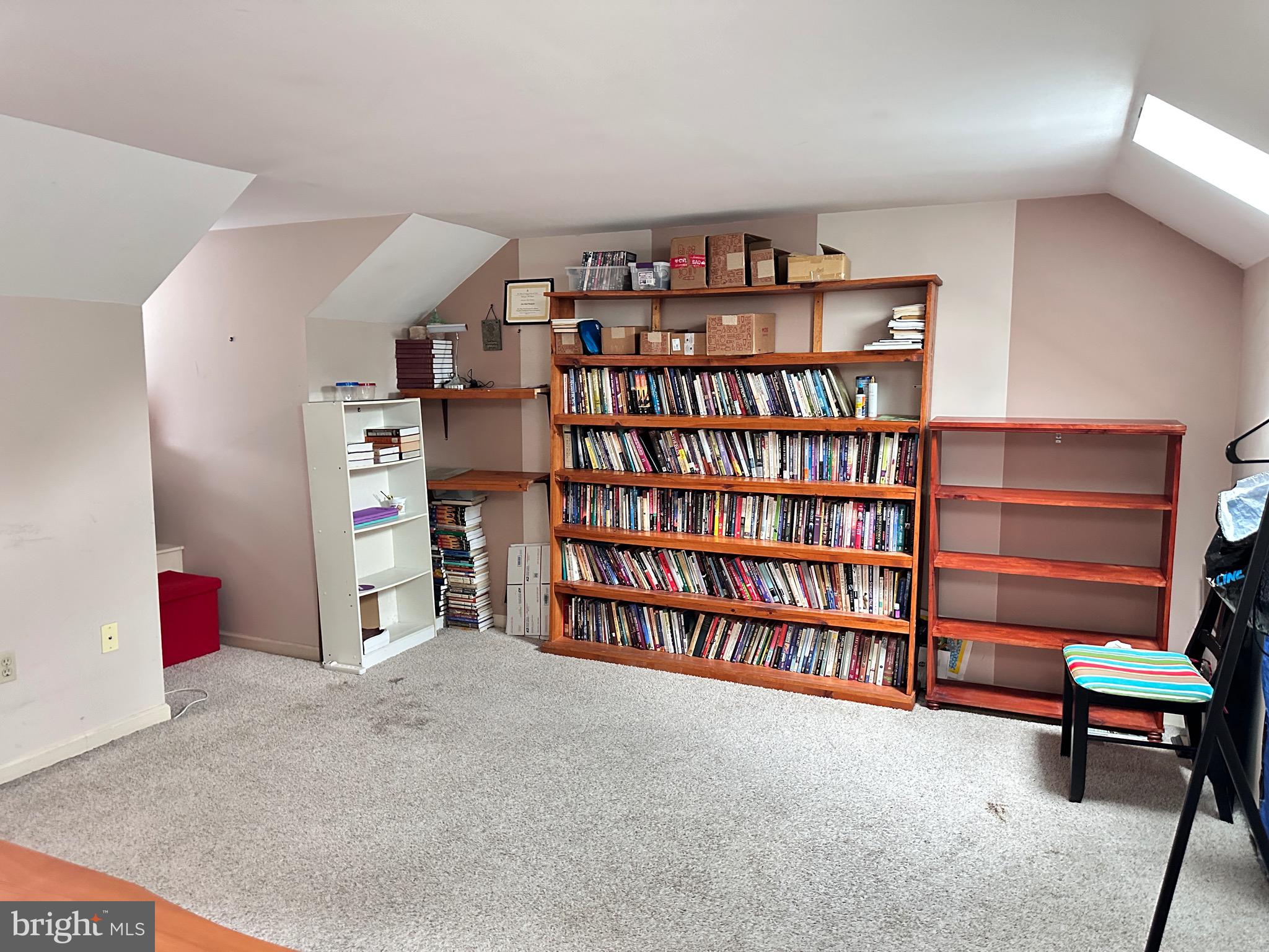 GRANDVIEW CHASE - Residential