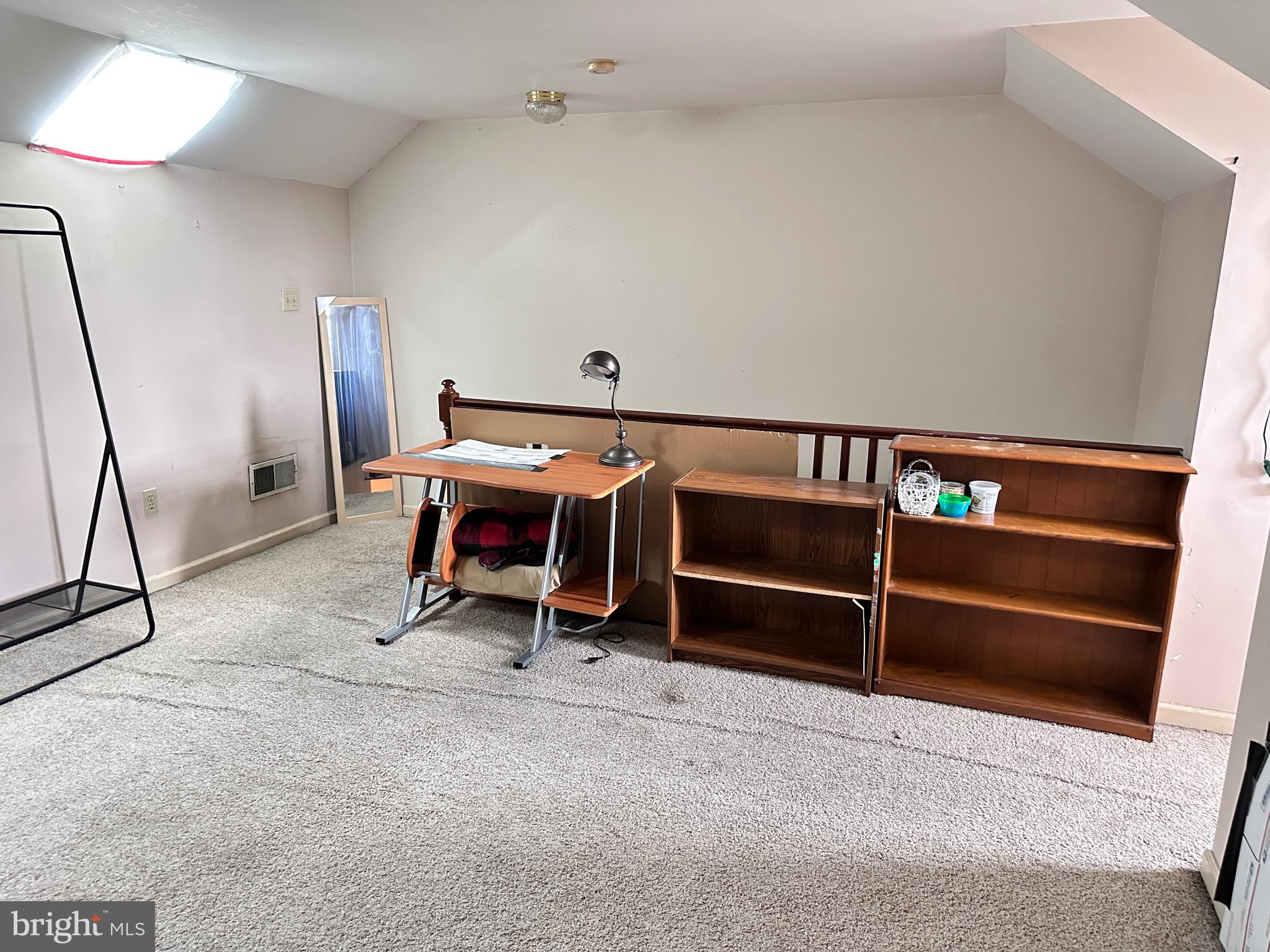 GRANDVIEW CHASE - Residential