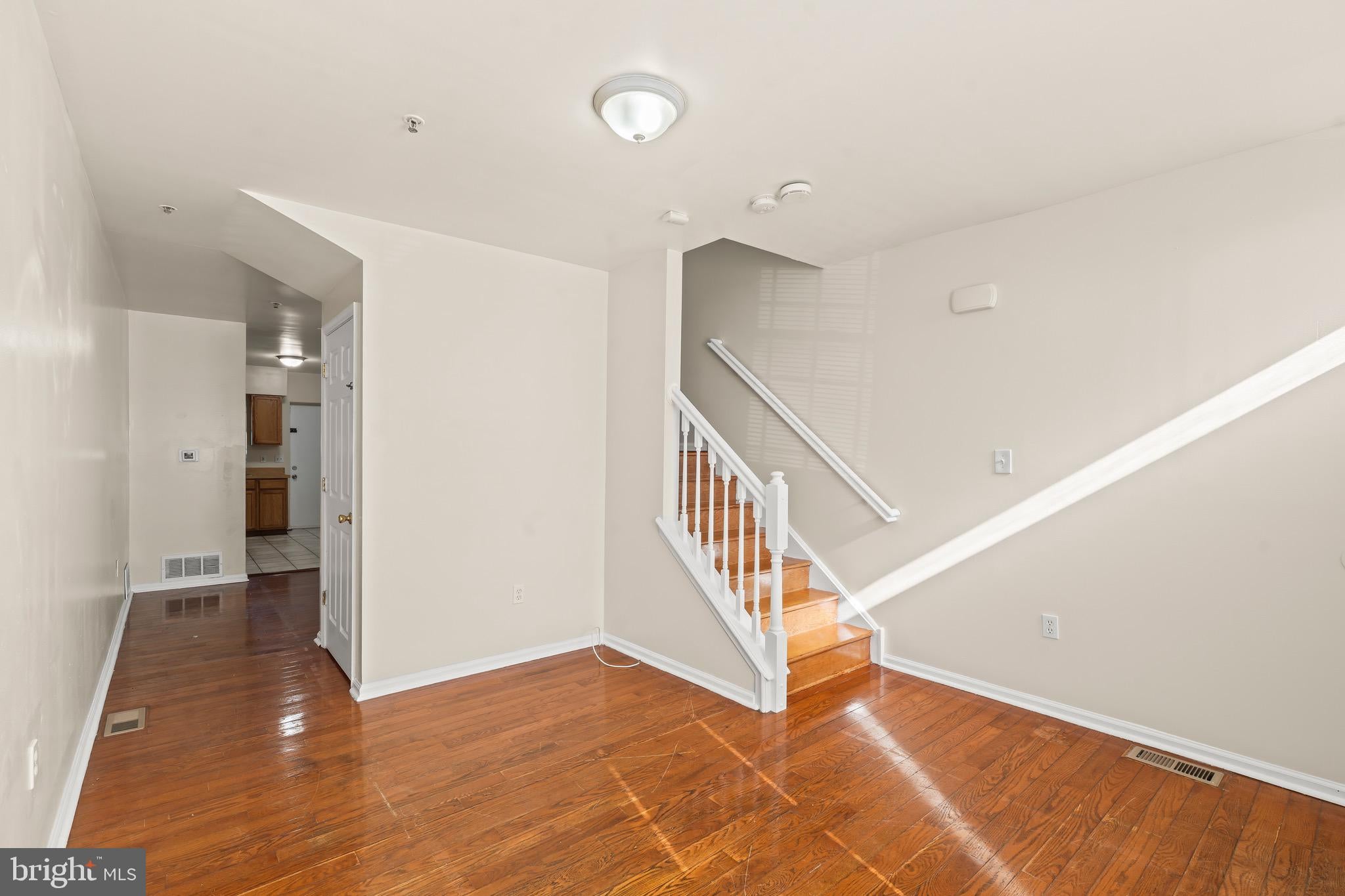 1821 S 4TH STREET