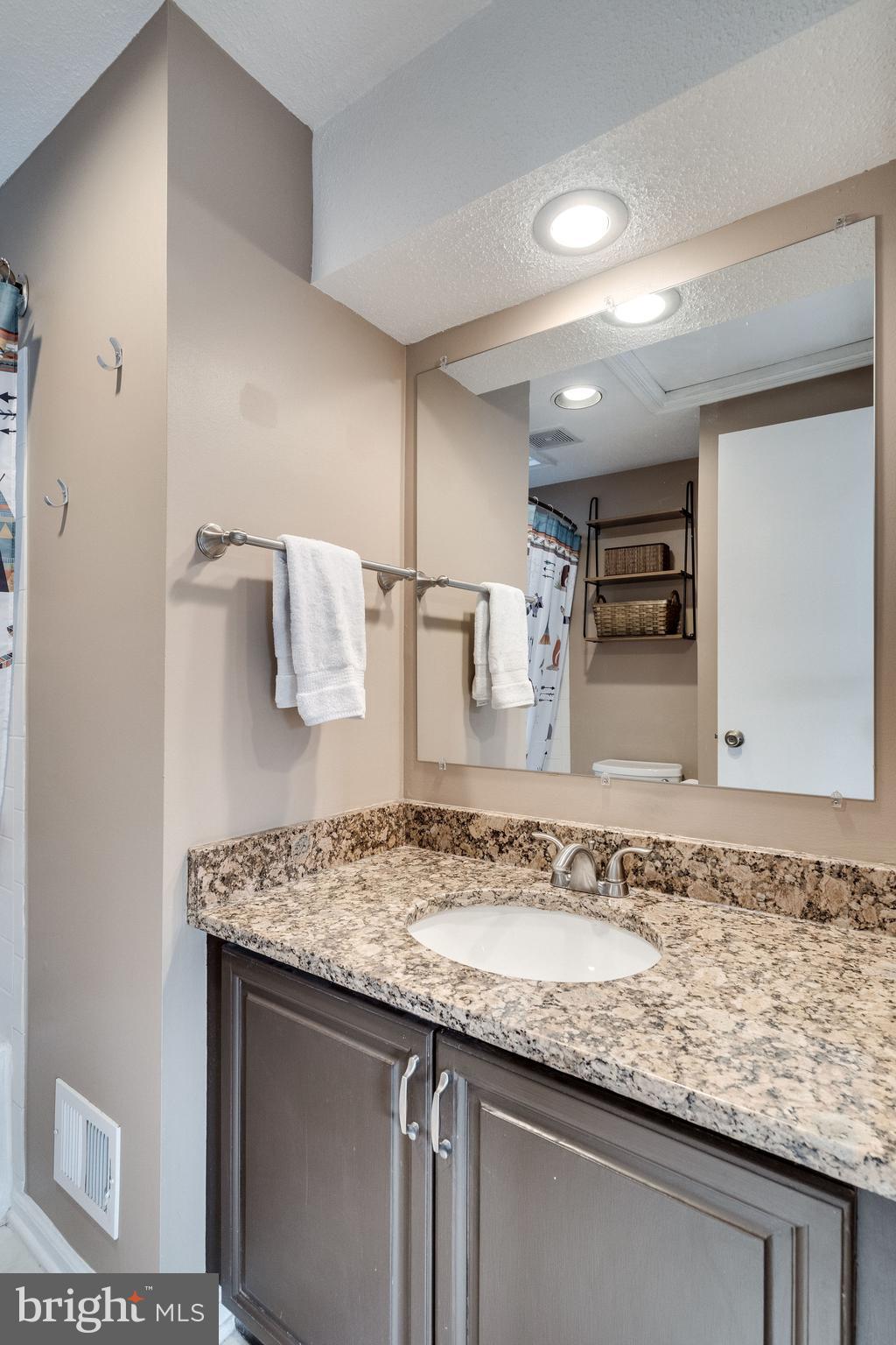 CAMERON KNOLLS - Residential