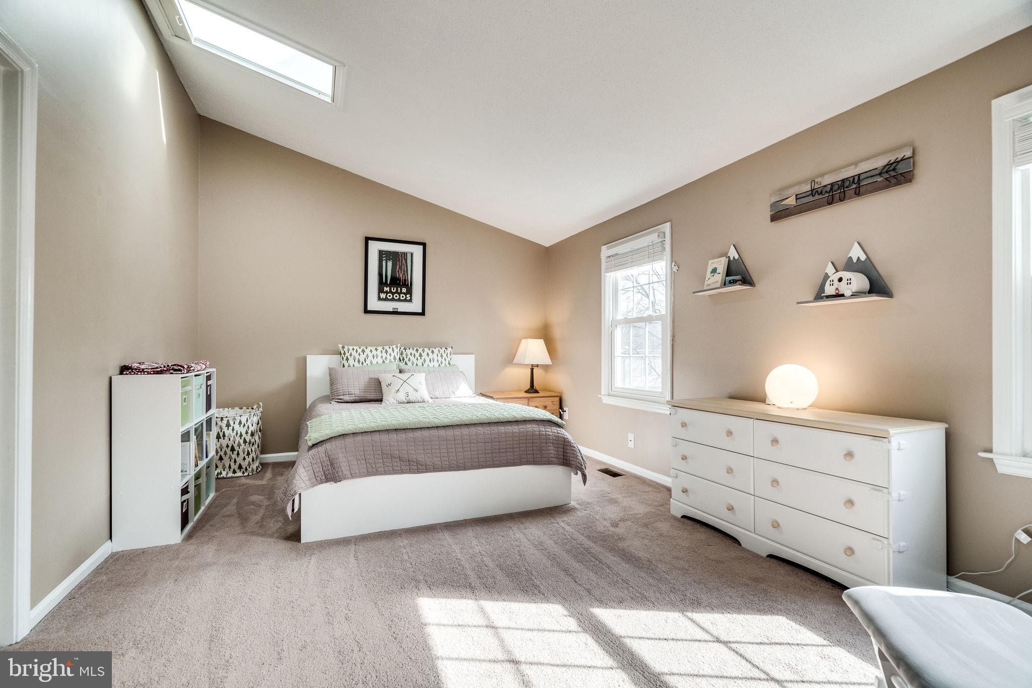 CAMERON KNOLLS - Residential