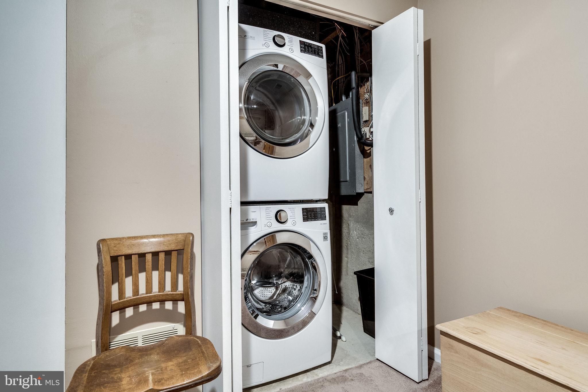 CAMERON KNOLLS - Residential