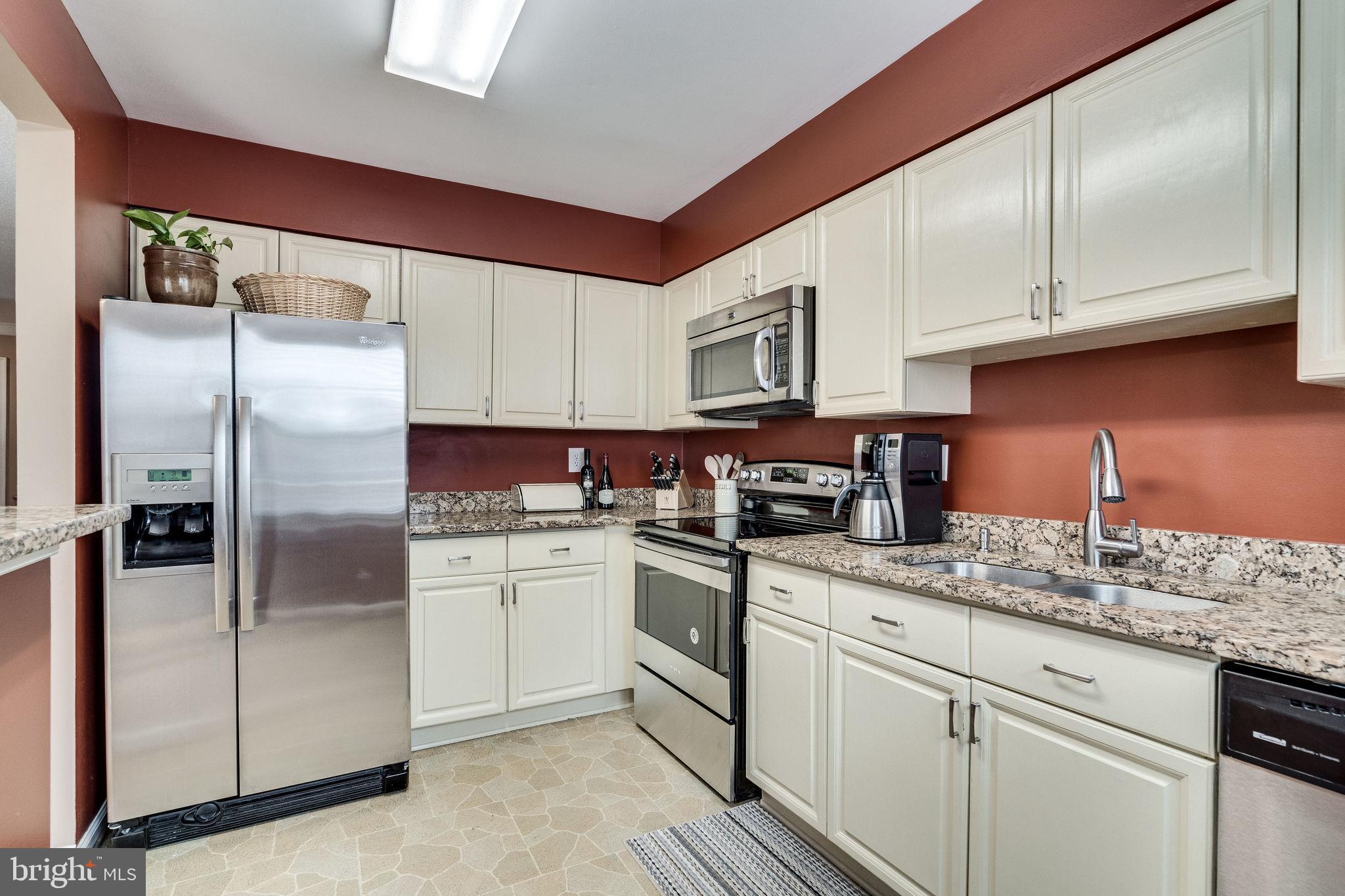 CAMERON KNOLLS - Residential