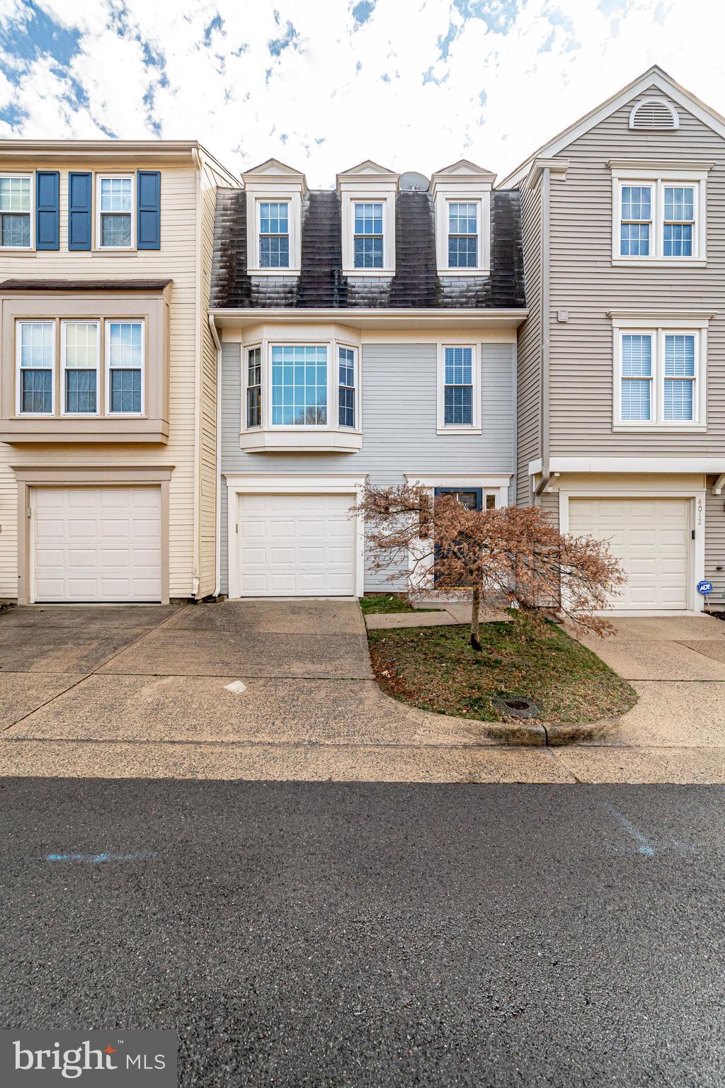 CAMERON KNOLLS - Residential