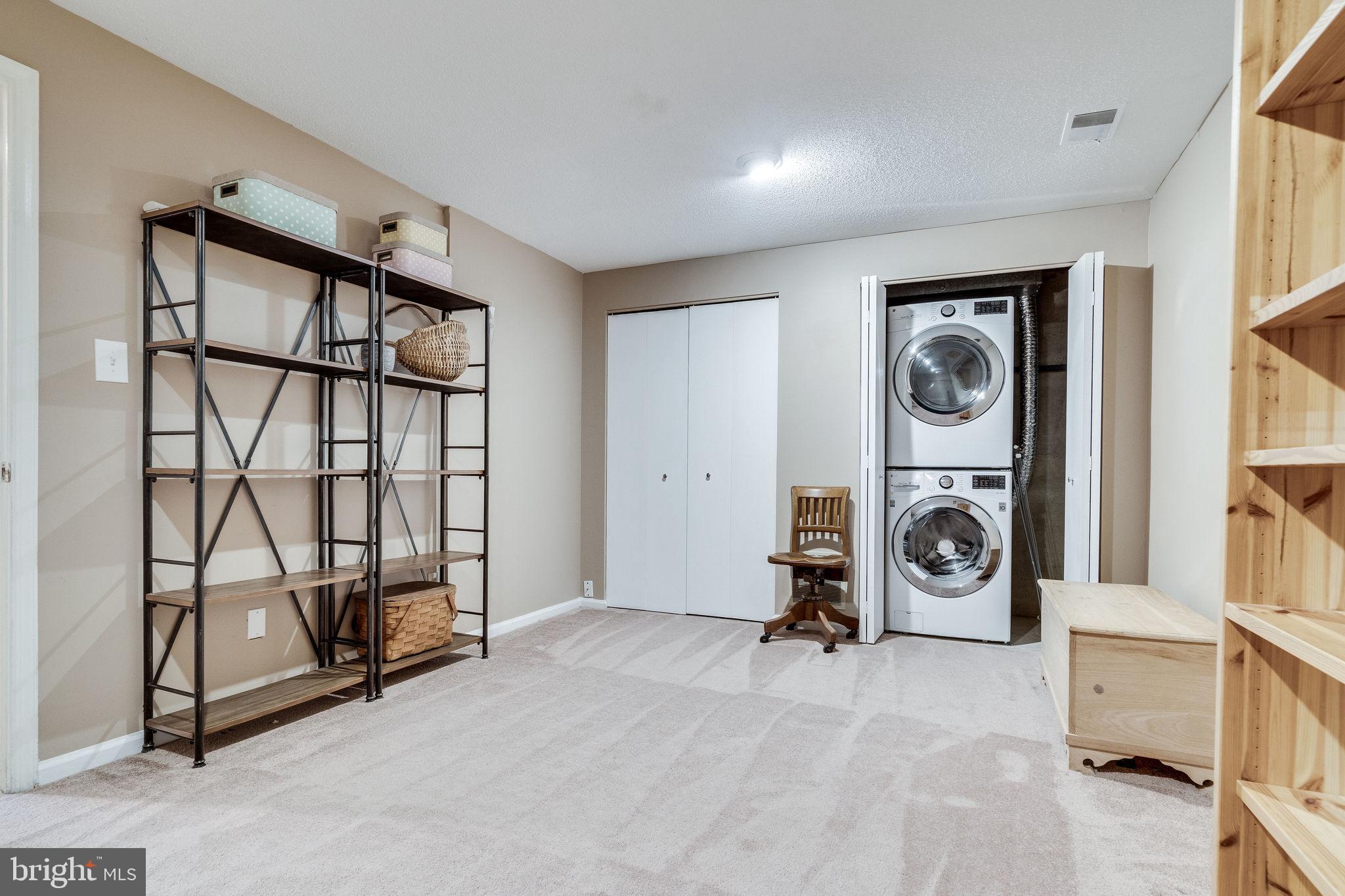 CAMERON KNOLLS - Residential