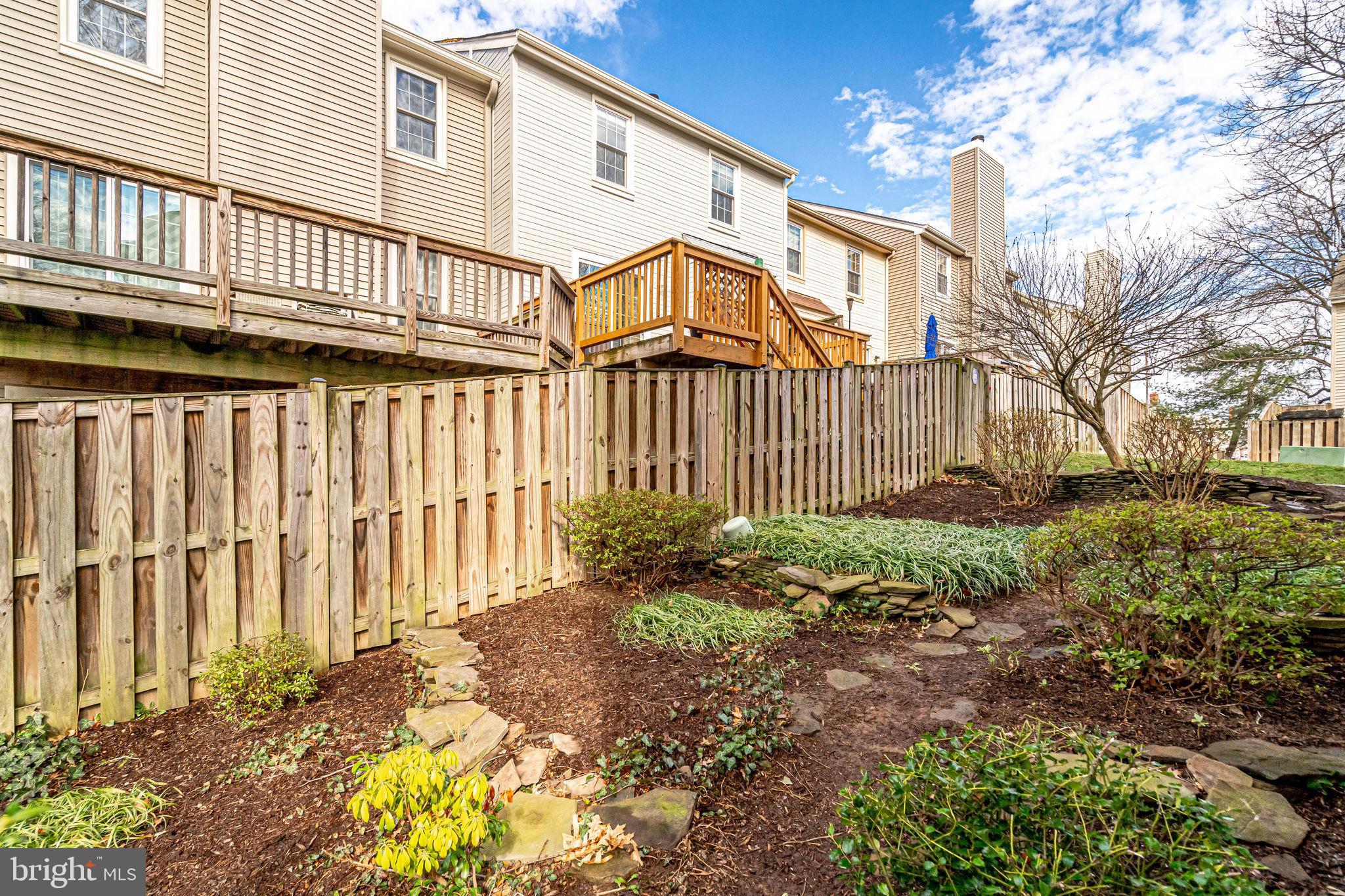 CAMERON KNOLLS - Residential