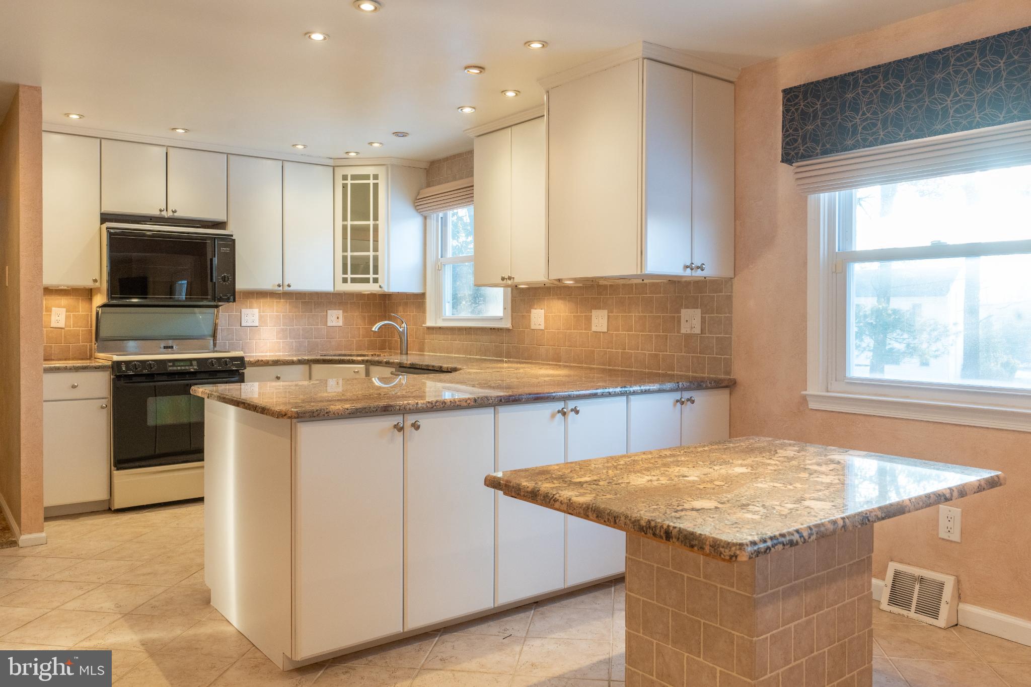 WOODLYN WEST - Residential