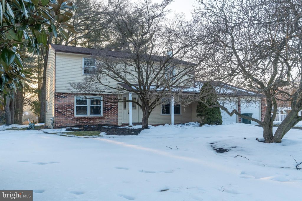 Photo of 709 Autumn Drive, FEASTERVILLE TREVOSE, PA 19053 (MLS # PABU2114264)