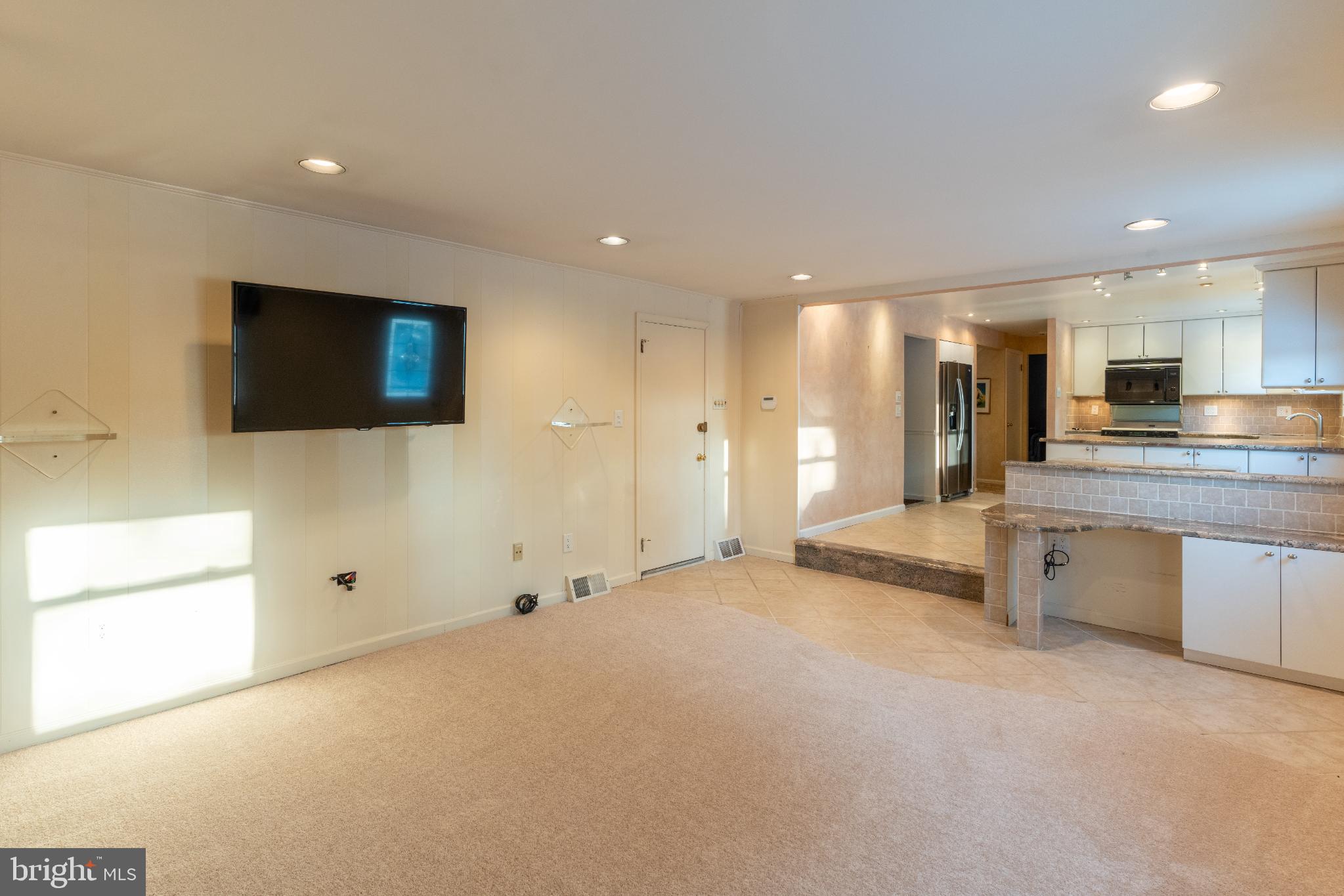 WOODLYN WEST - Residential