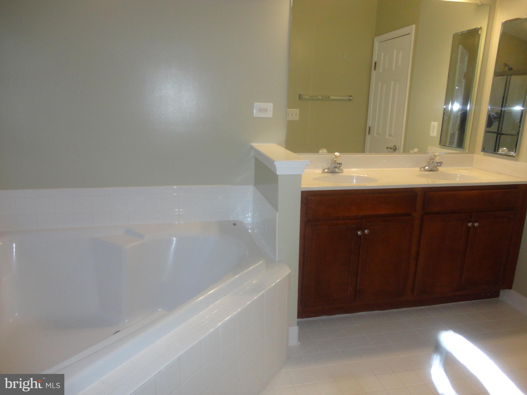 STONE RIDGE NORTH - Residential Lease