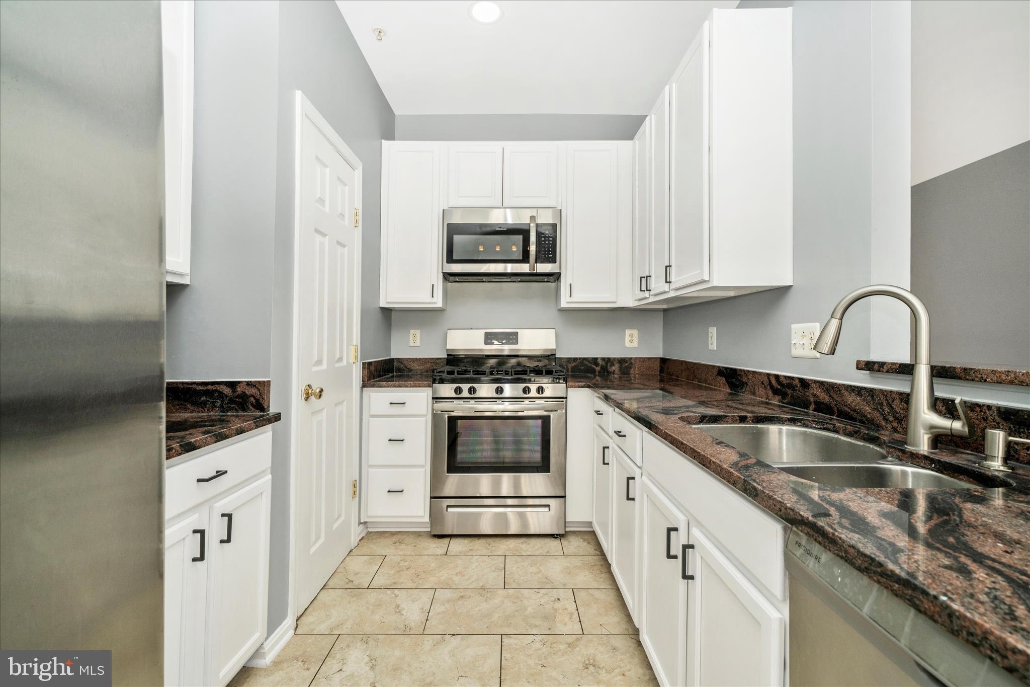 RUSSETT - Residential