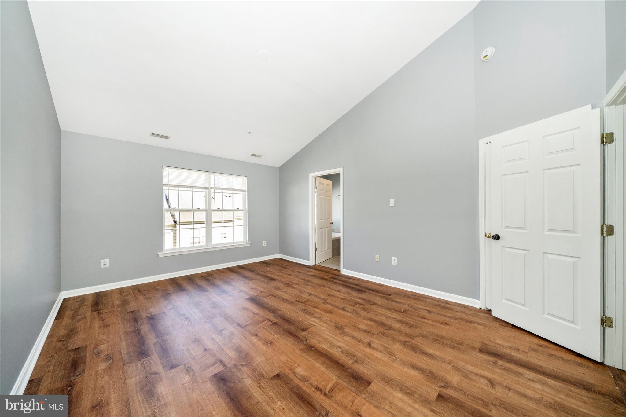 RUSSETT - Residential