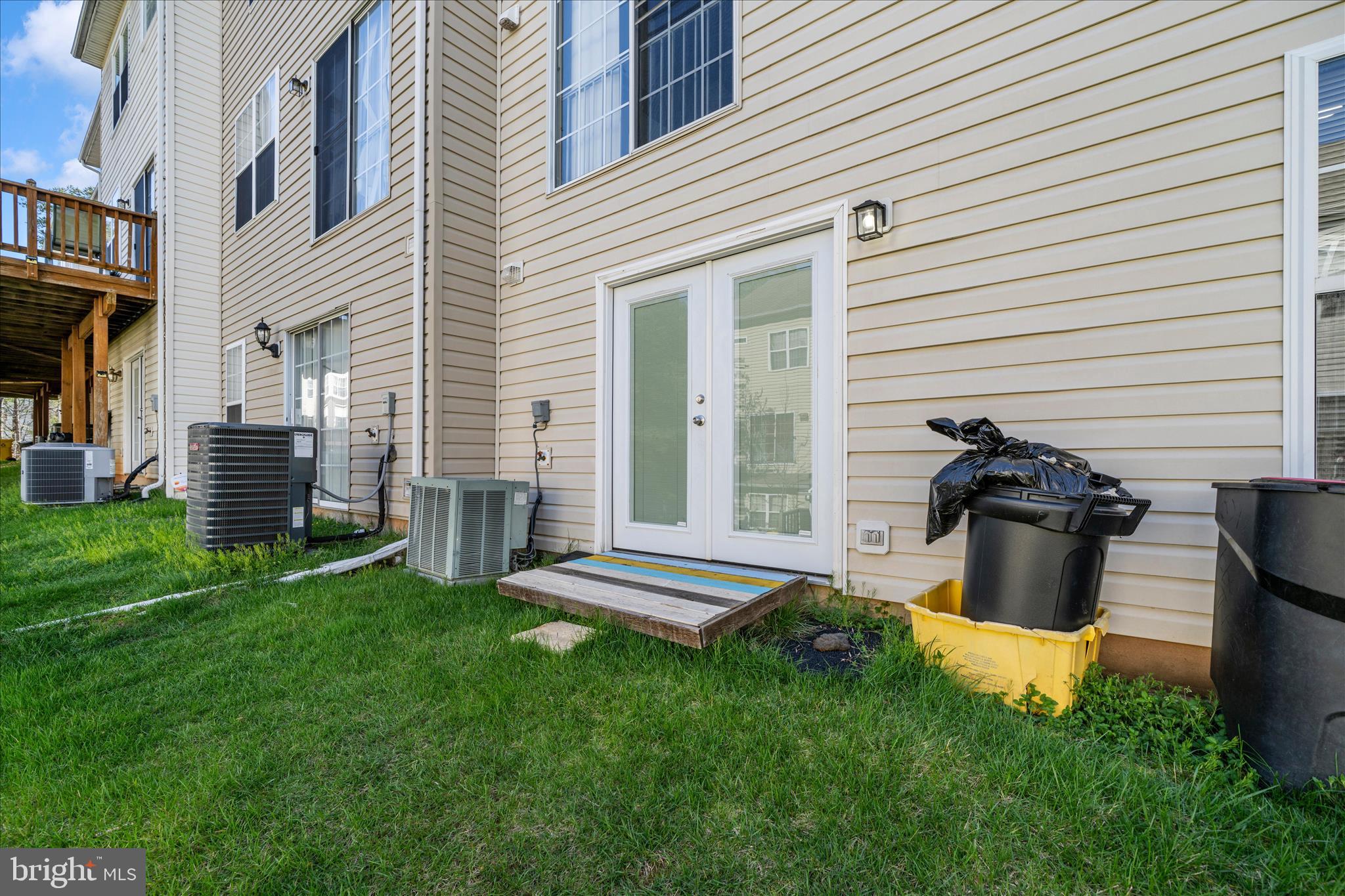 RUSSETT - Residential