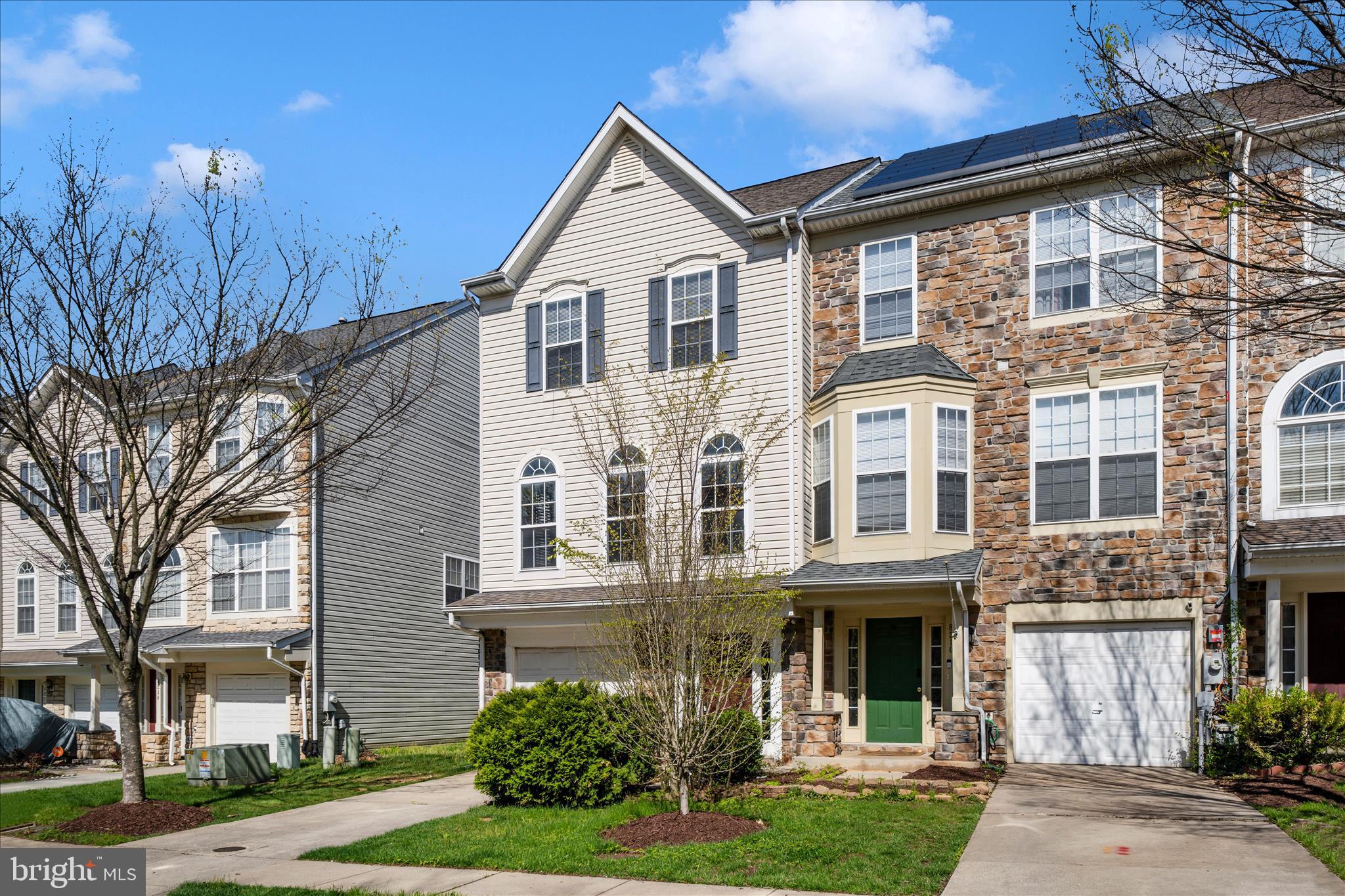 RUSSETT - Residential