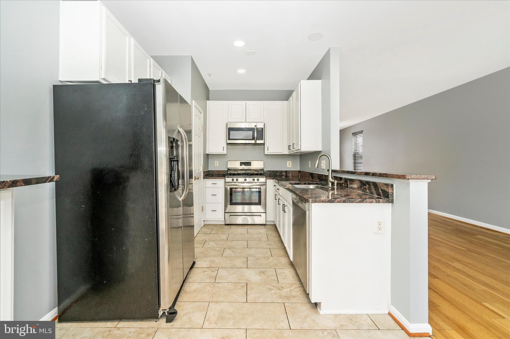 RUSSETT - Residential