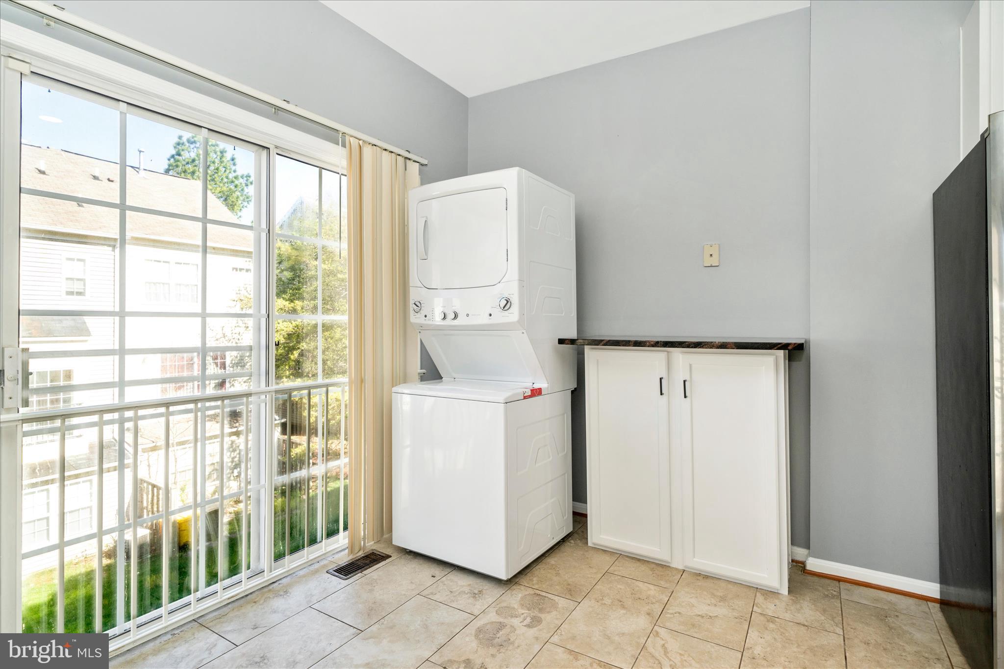 RUSSETT - Residential