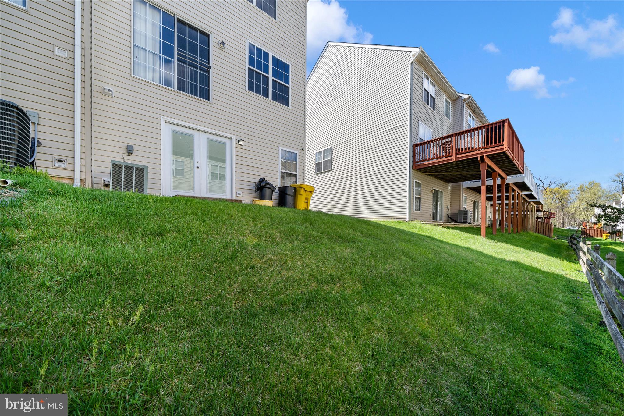 RUSSETT - Residential