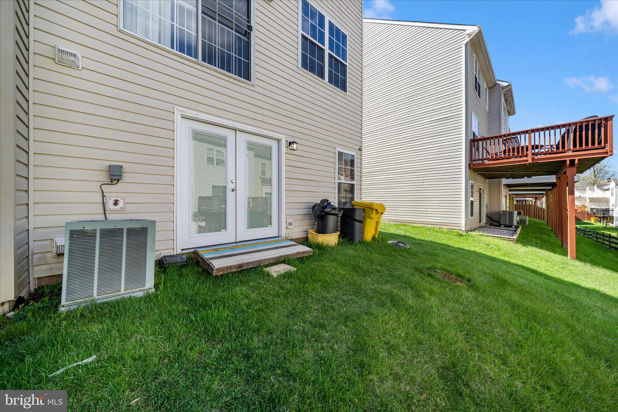 RUSSETT - Residential