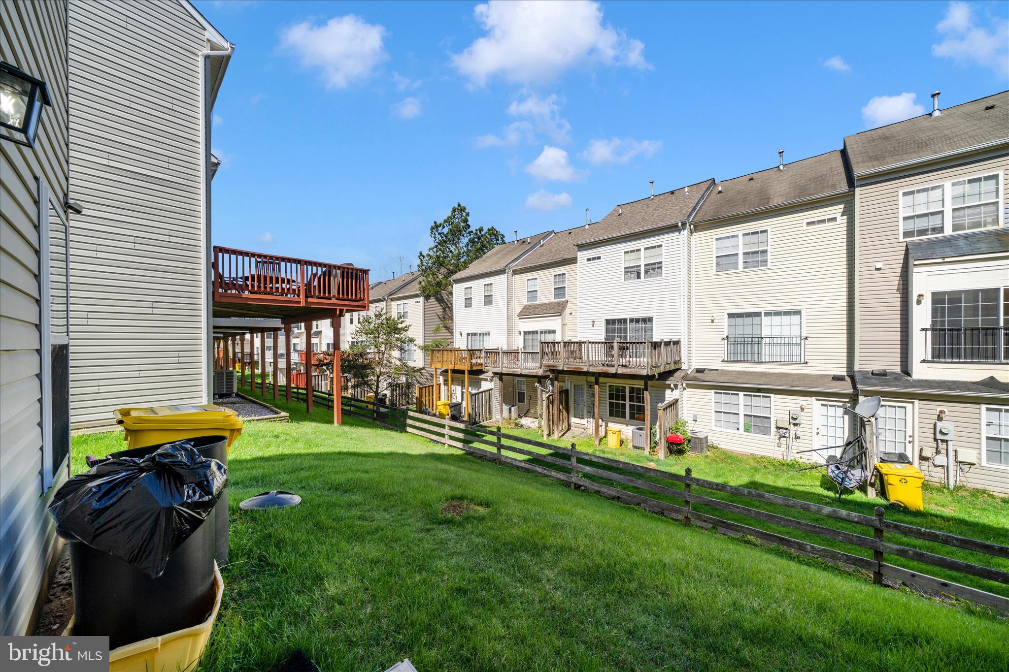 RUSSETT - Residential