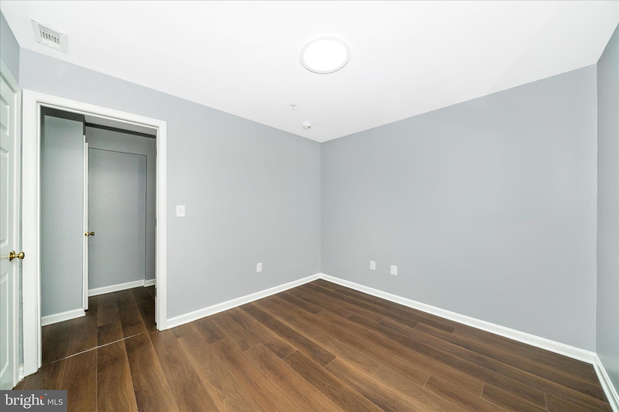 RUSSETT - Residential