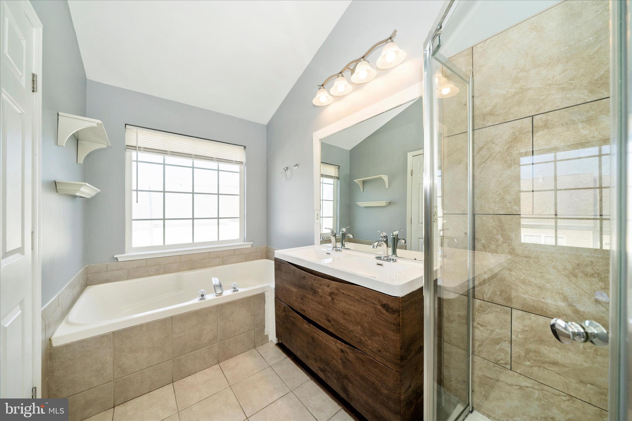 RUSSETT - Residential