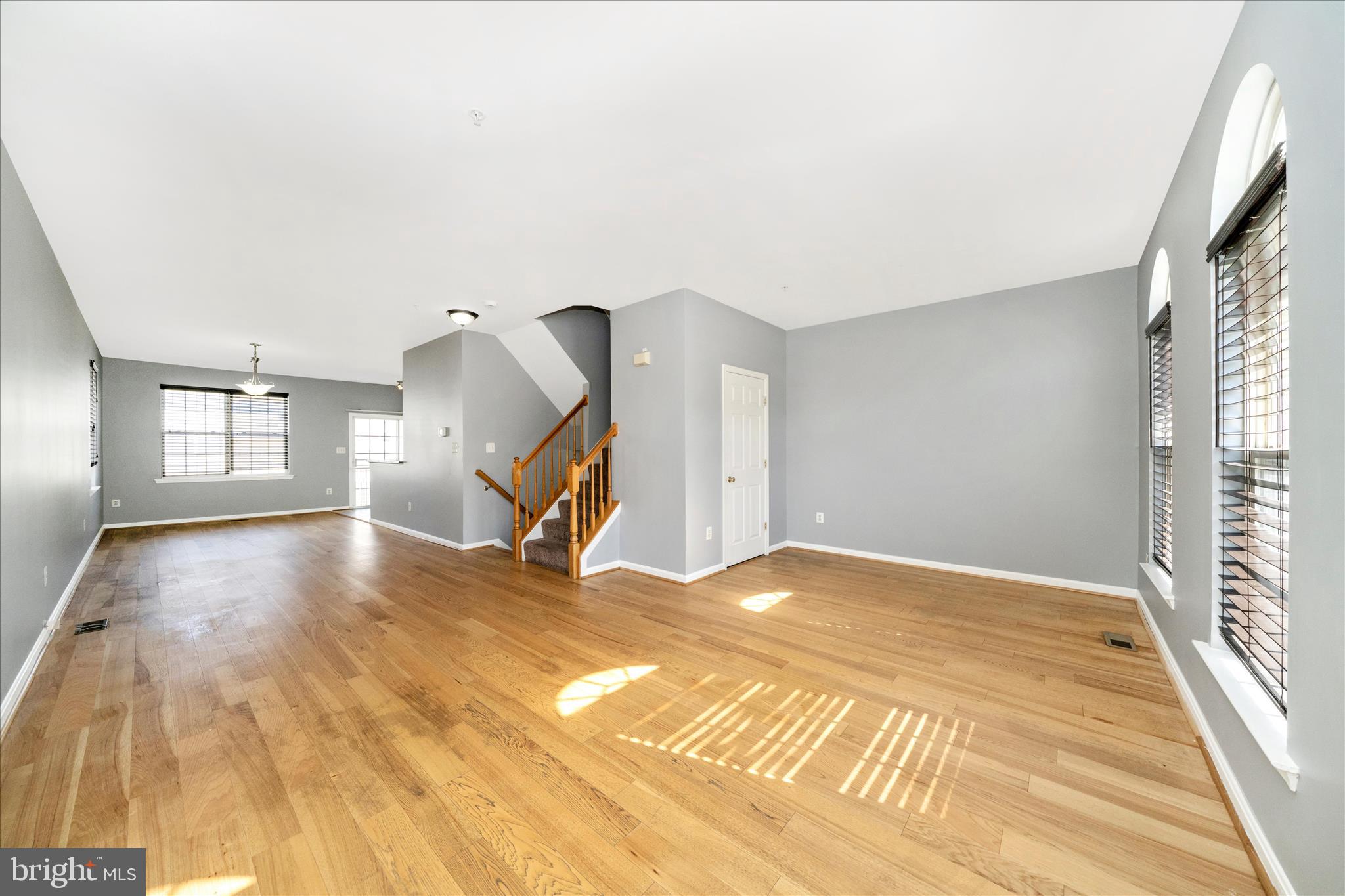 RUSSETT - Residential