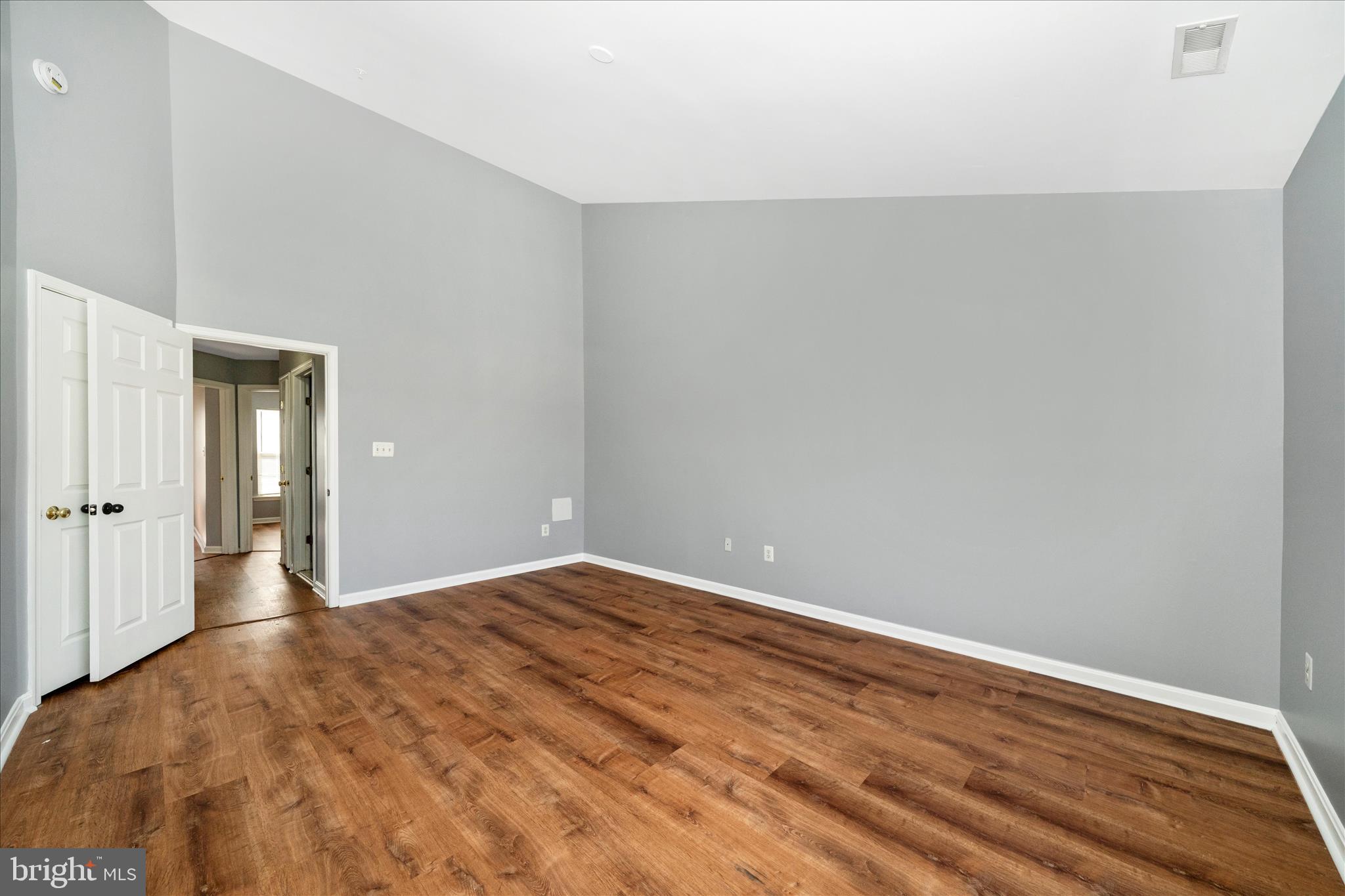 RUSSETT - Residential