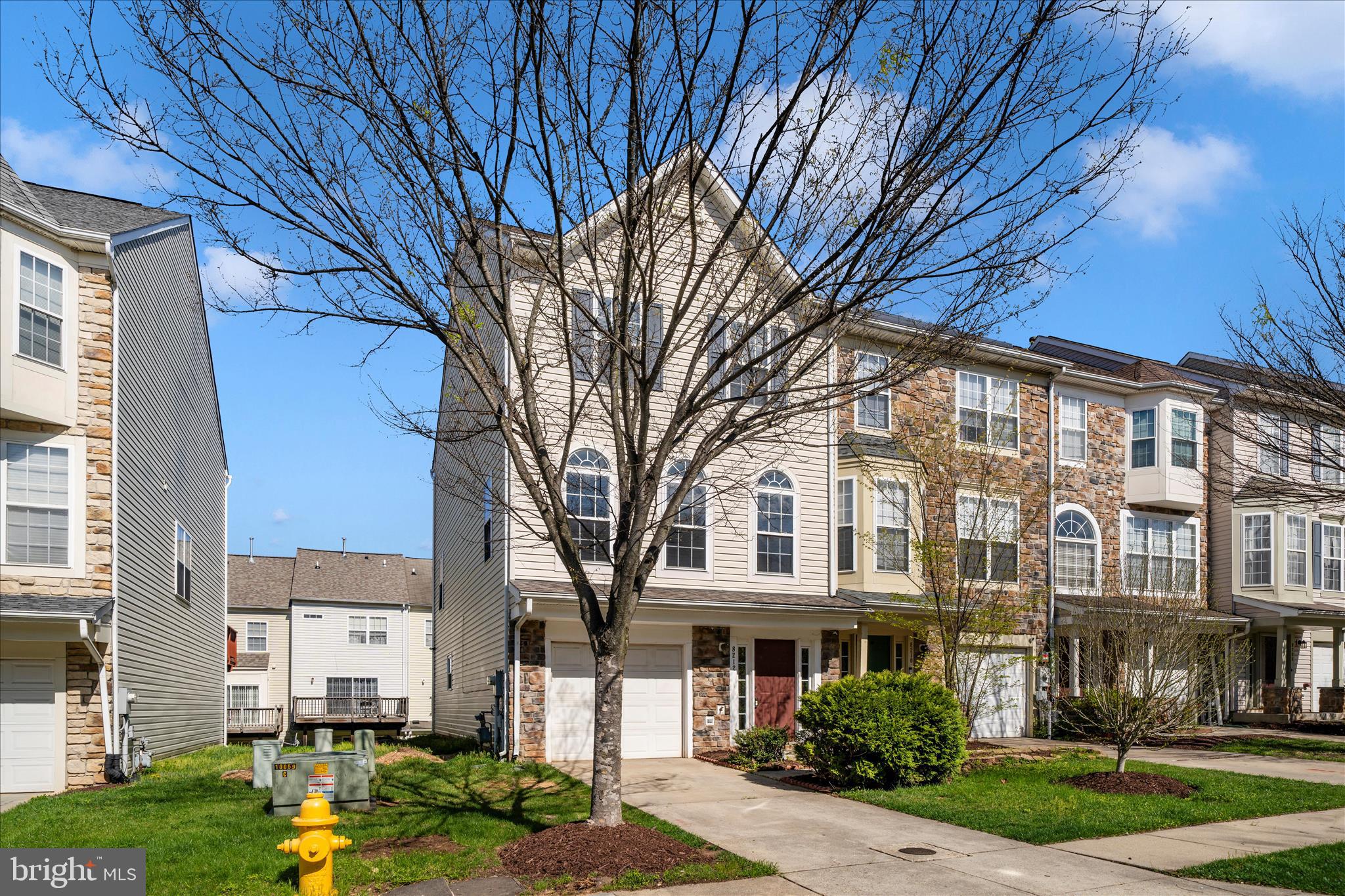 RUSSETT - Residential