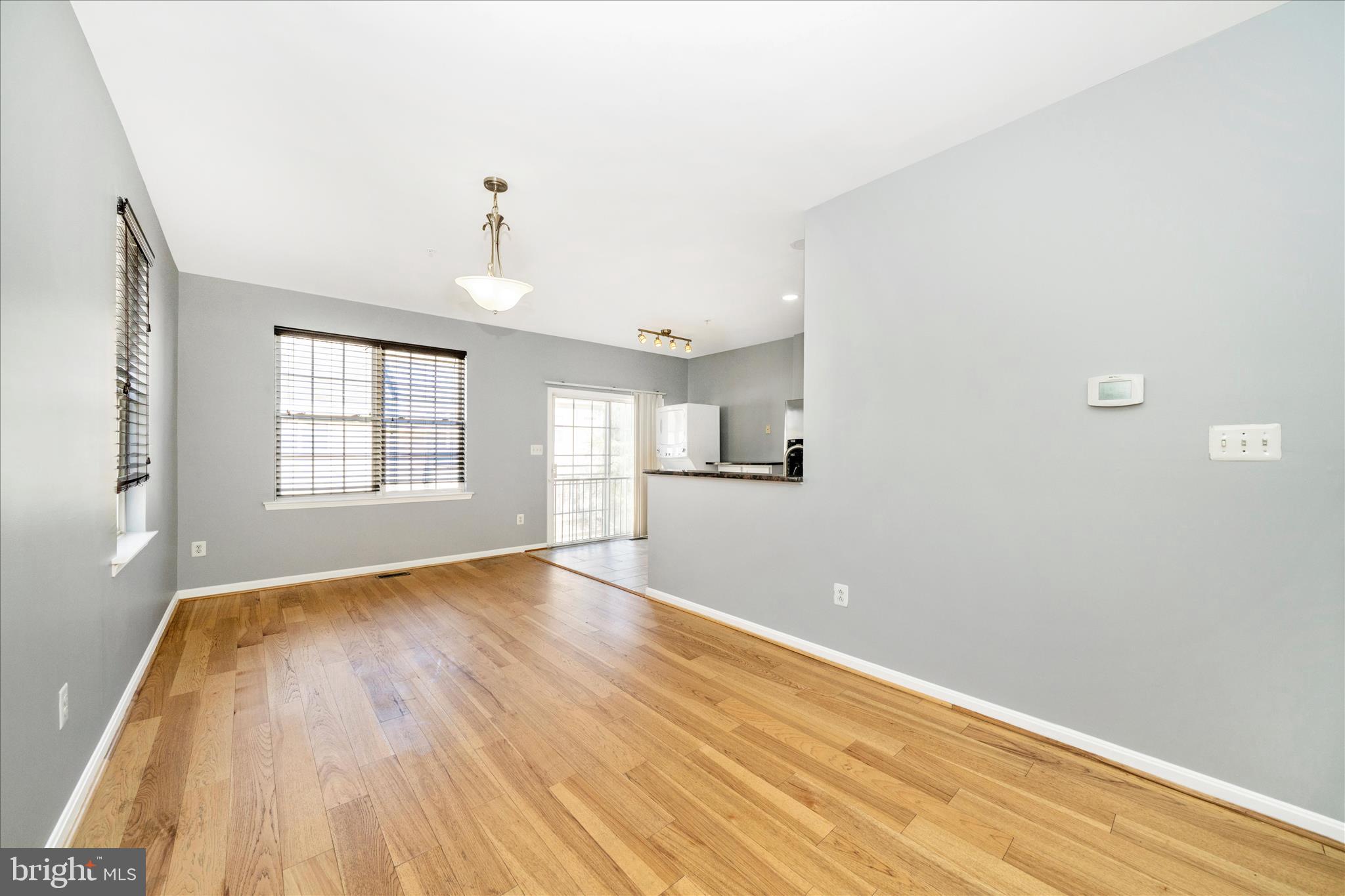 RUSSETT - Residential