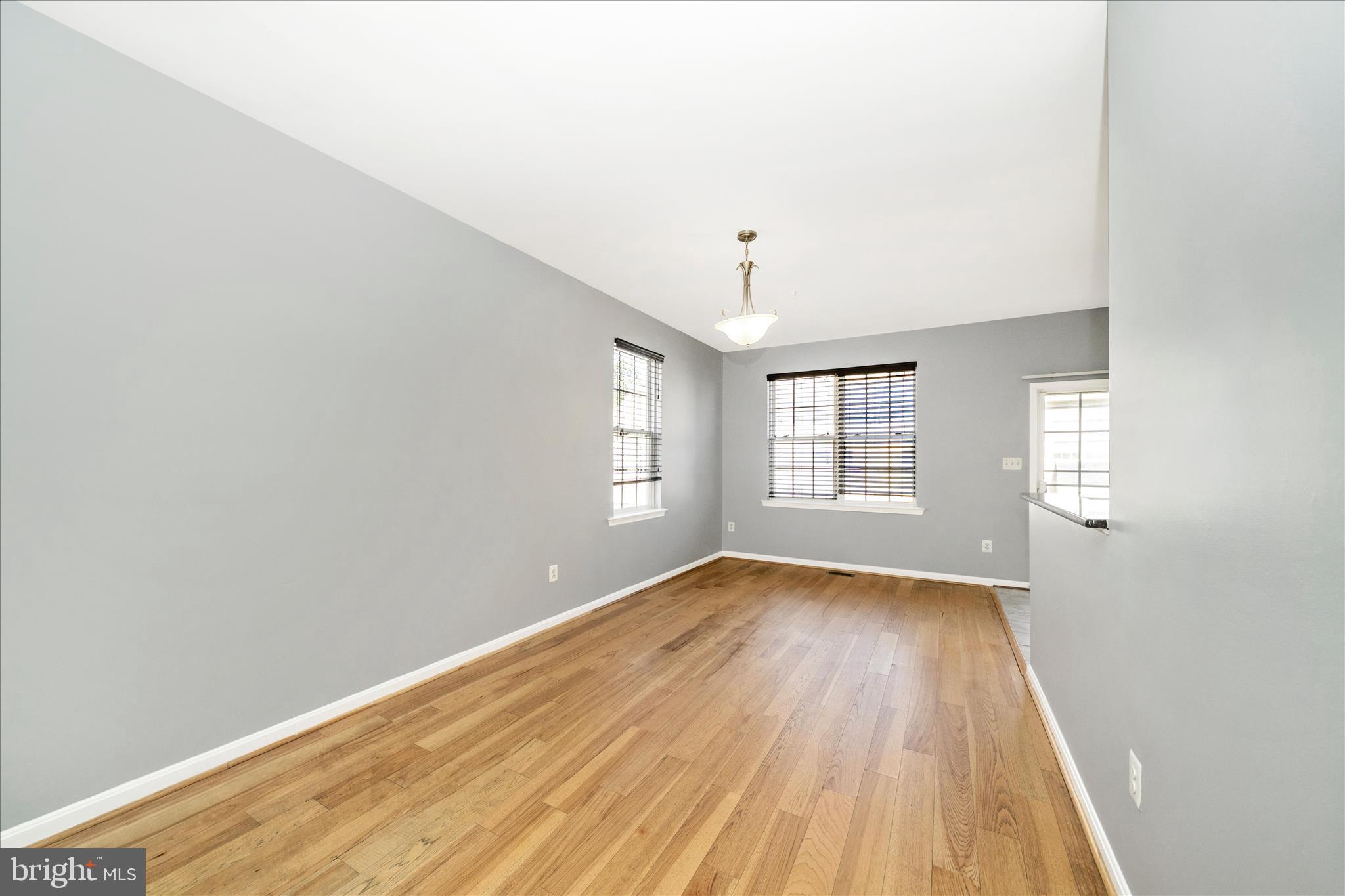 RUSSETT - Residential