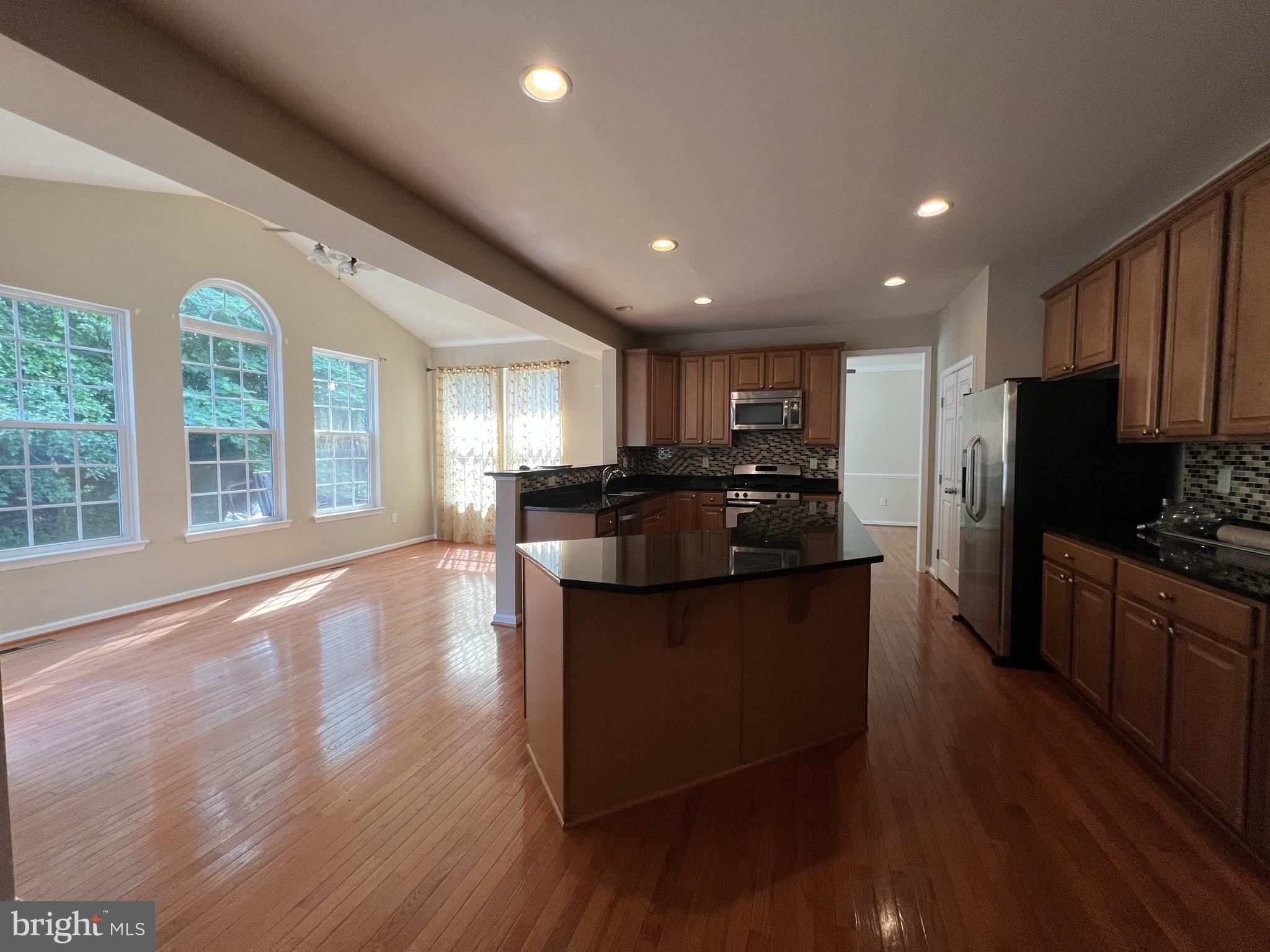 TAYLOR VILLAGE - Residential Lease