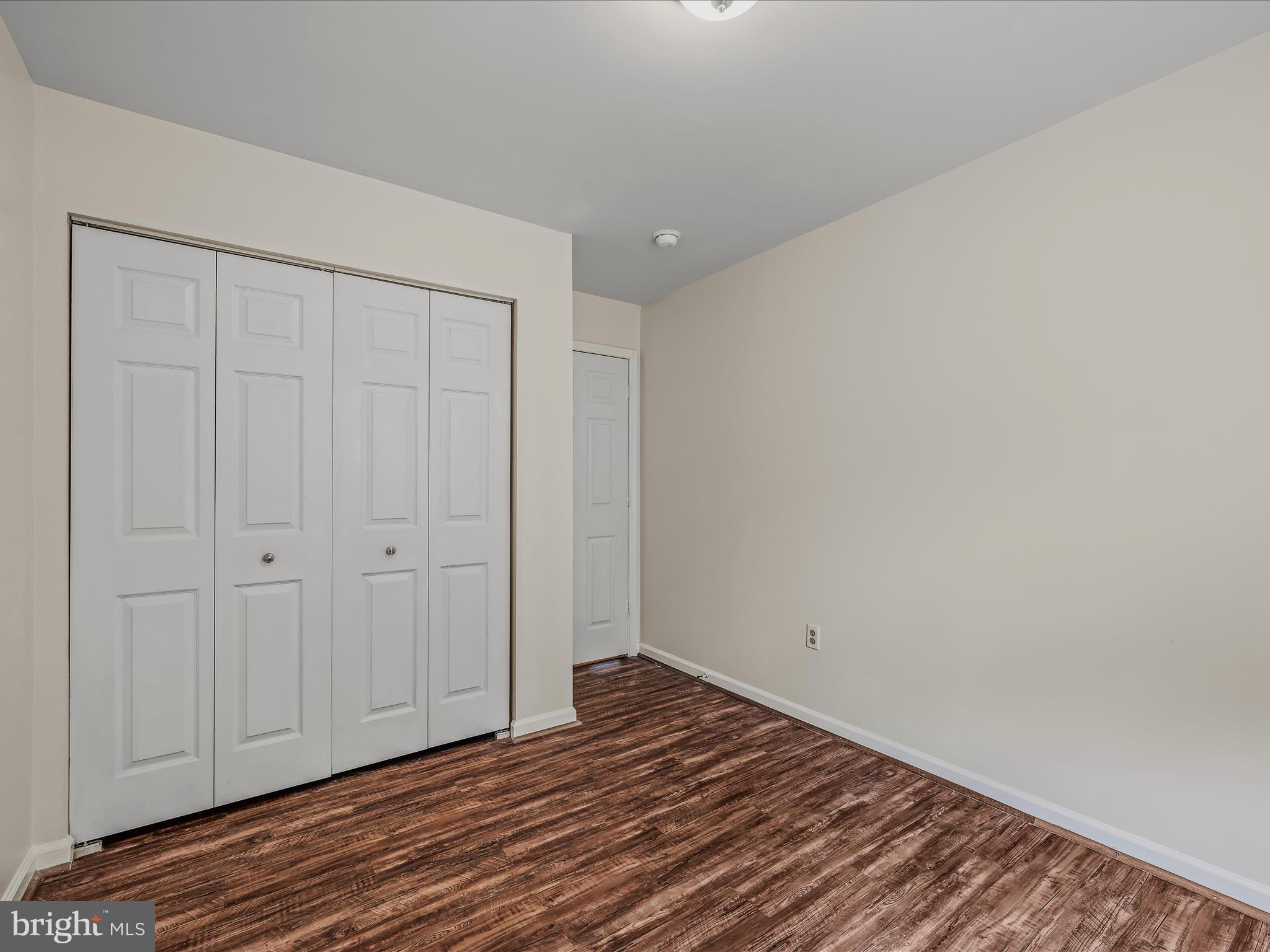 GEORGETOWN SQUARE - Residential