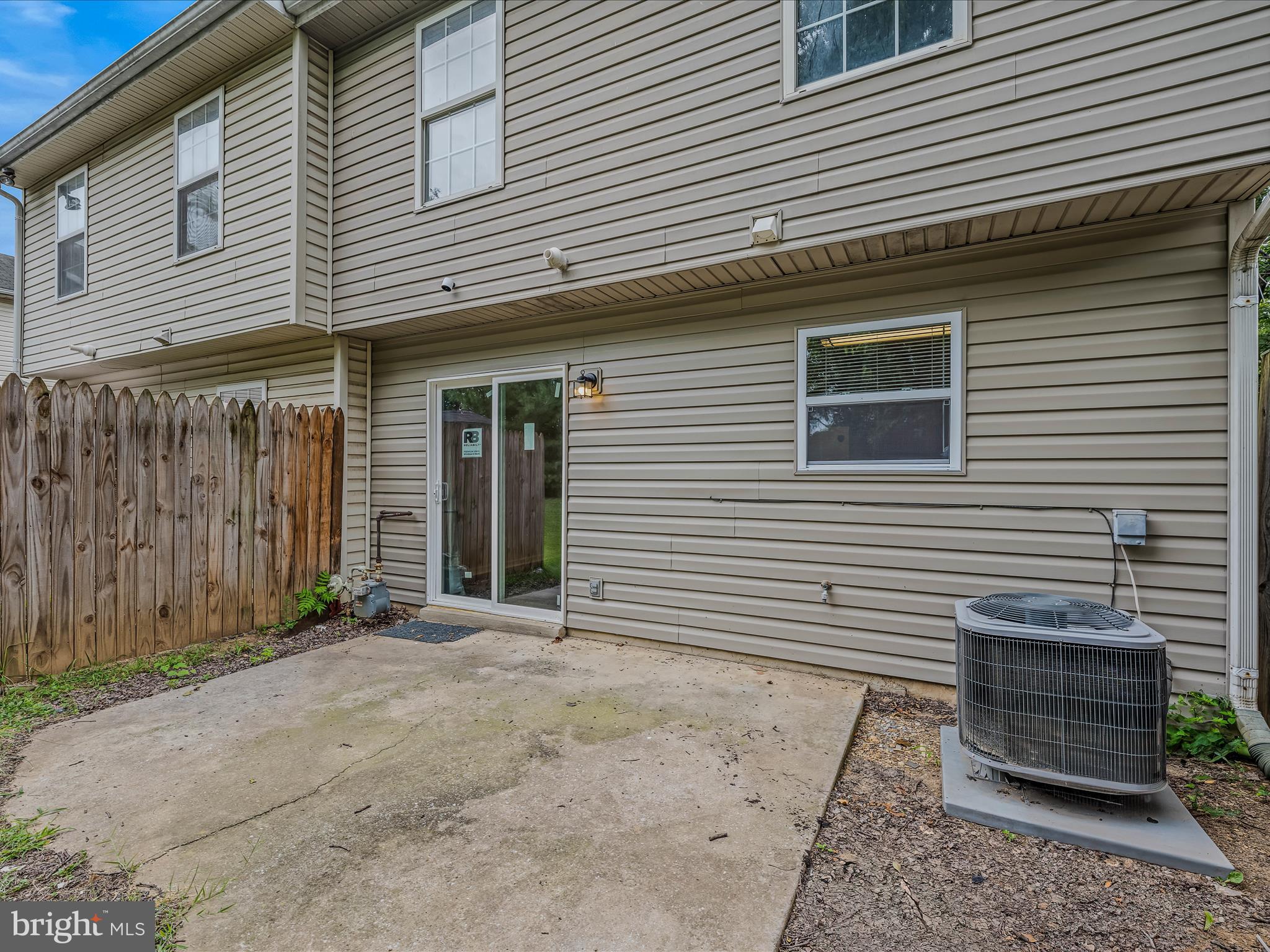 GEORGETOWN SQUARE - Residential