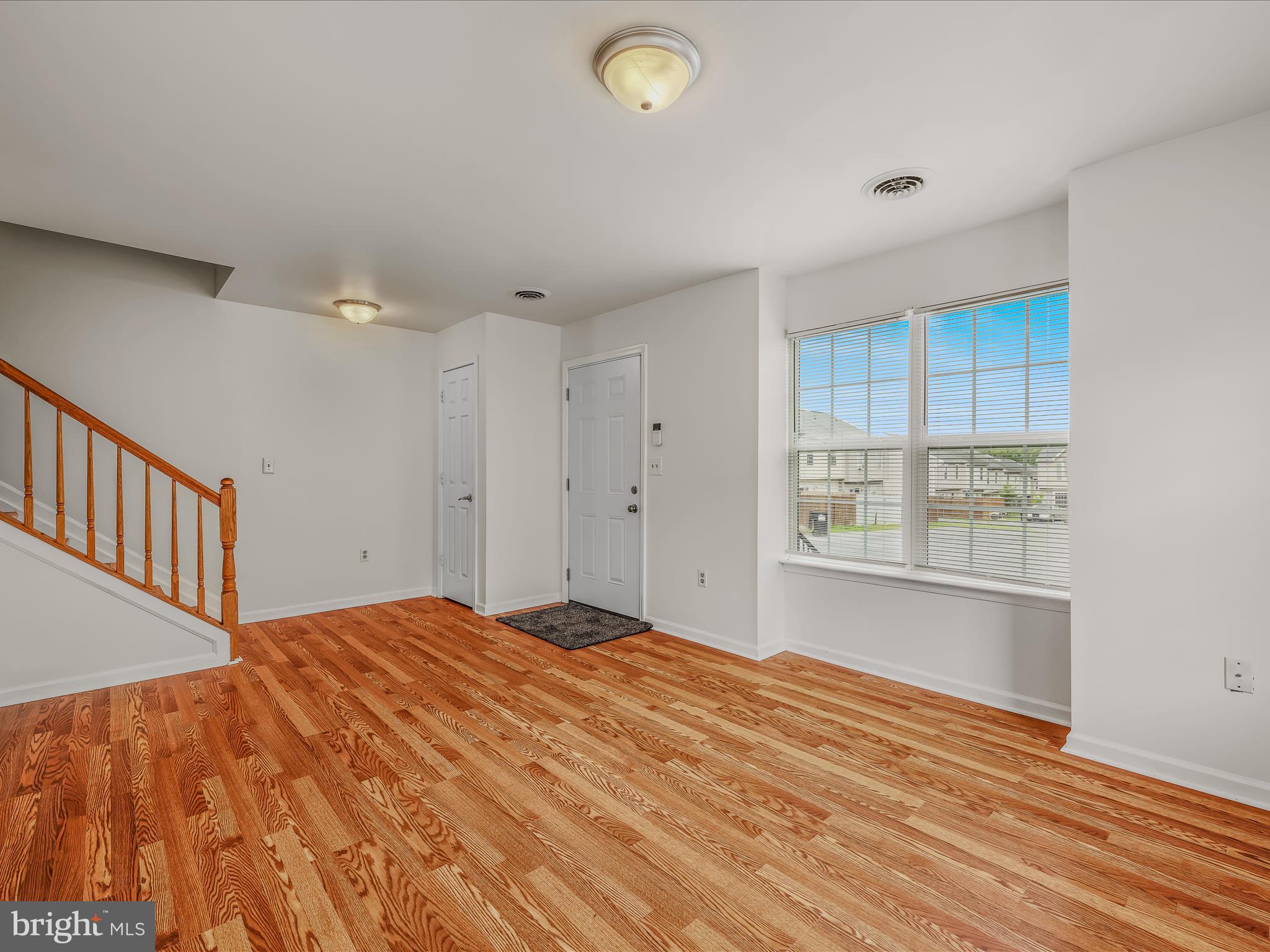 GEORGETOWN SQUARE - Residential