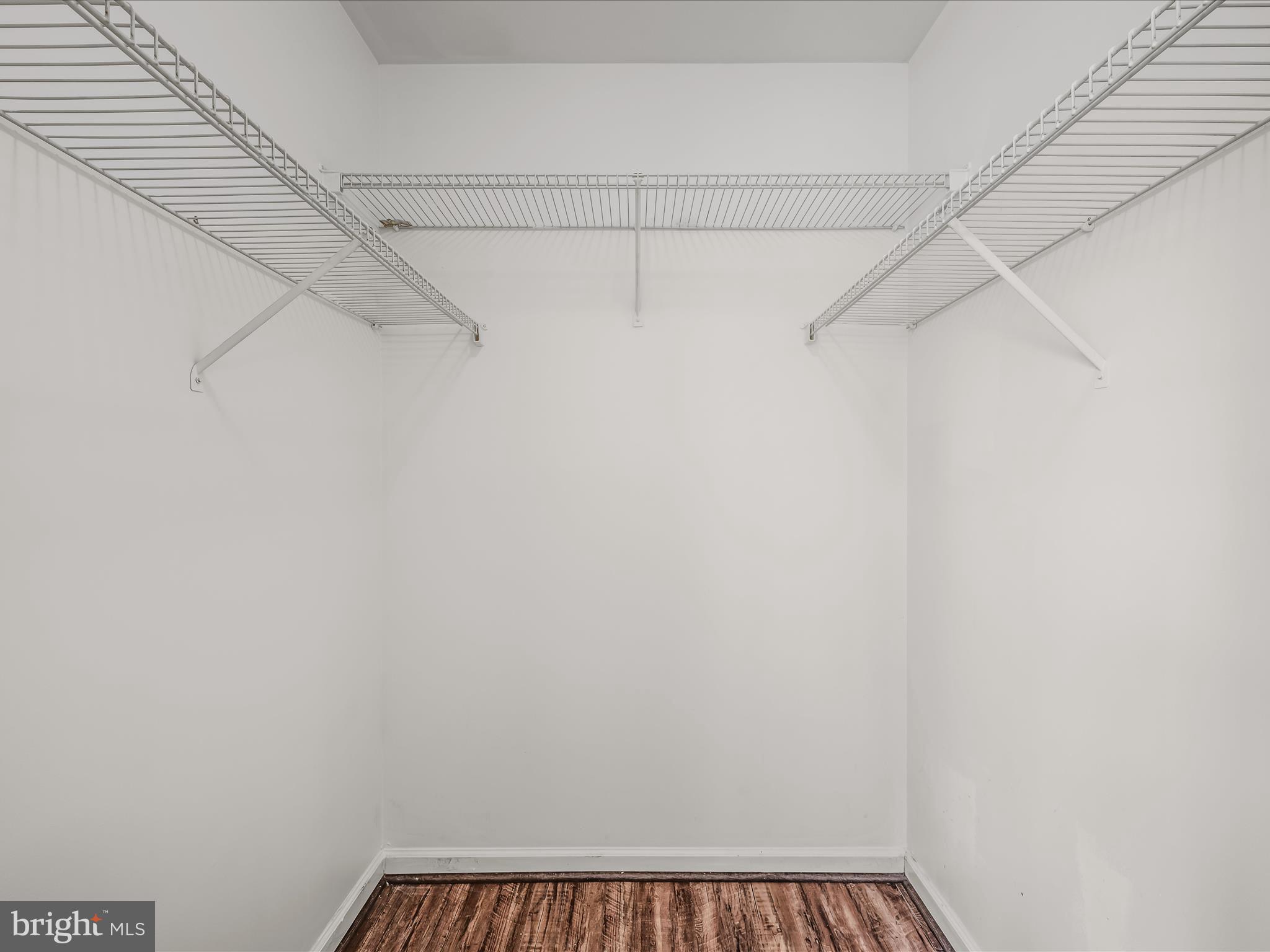 GEORGETOWN SQUARE - Residential