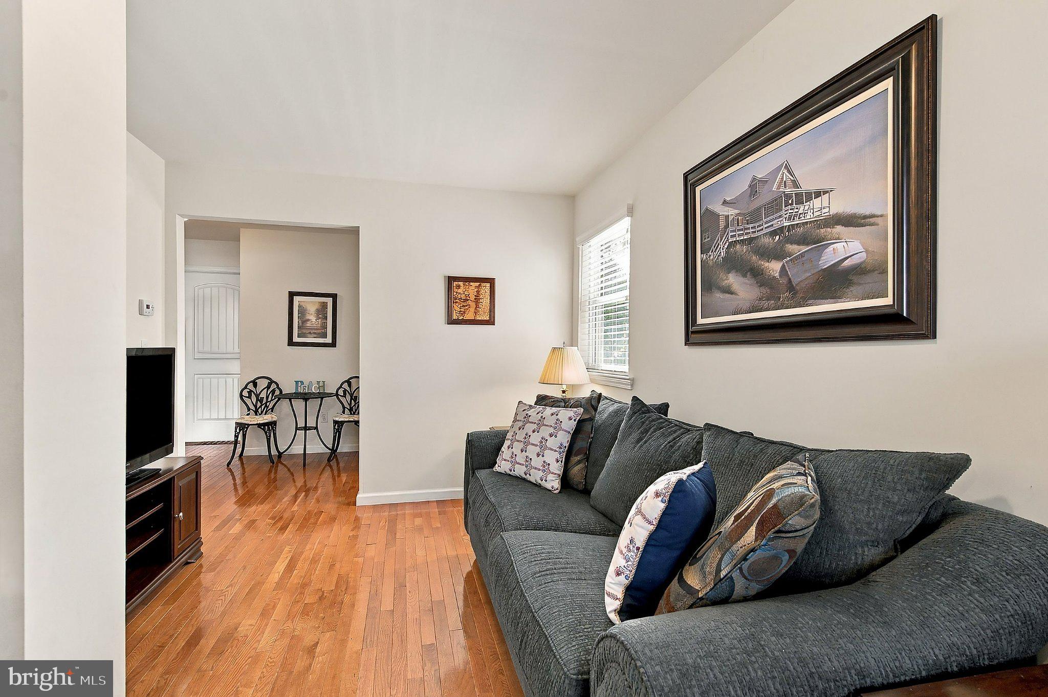15 FARRAGUT AVENUE
