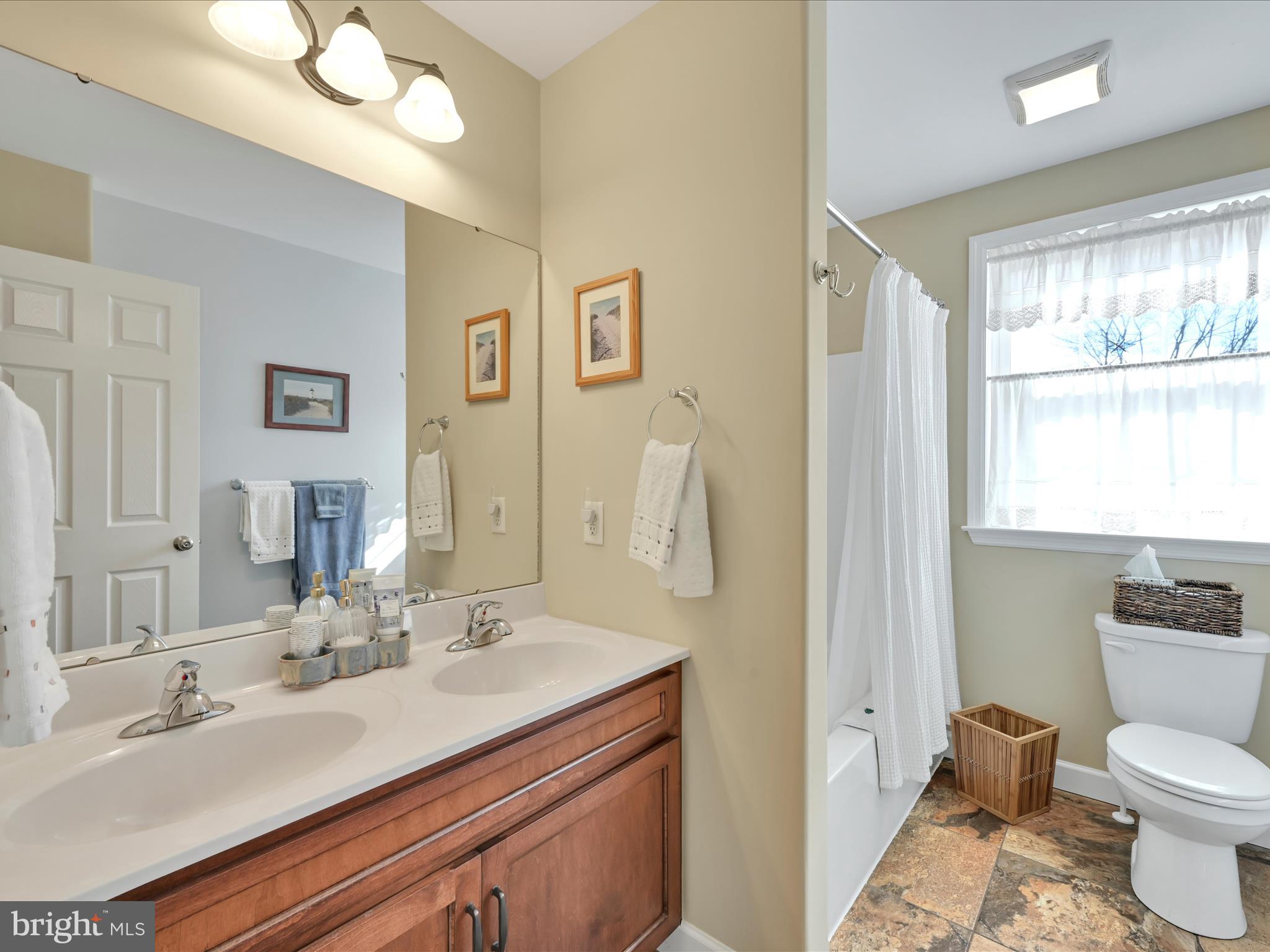 LAFAYETTE PLACE - Residential