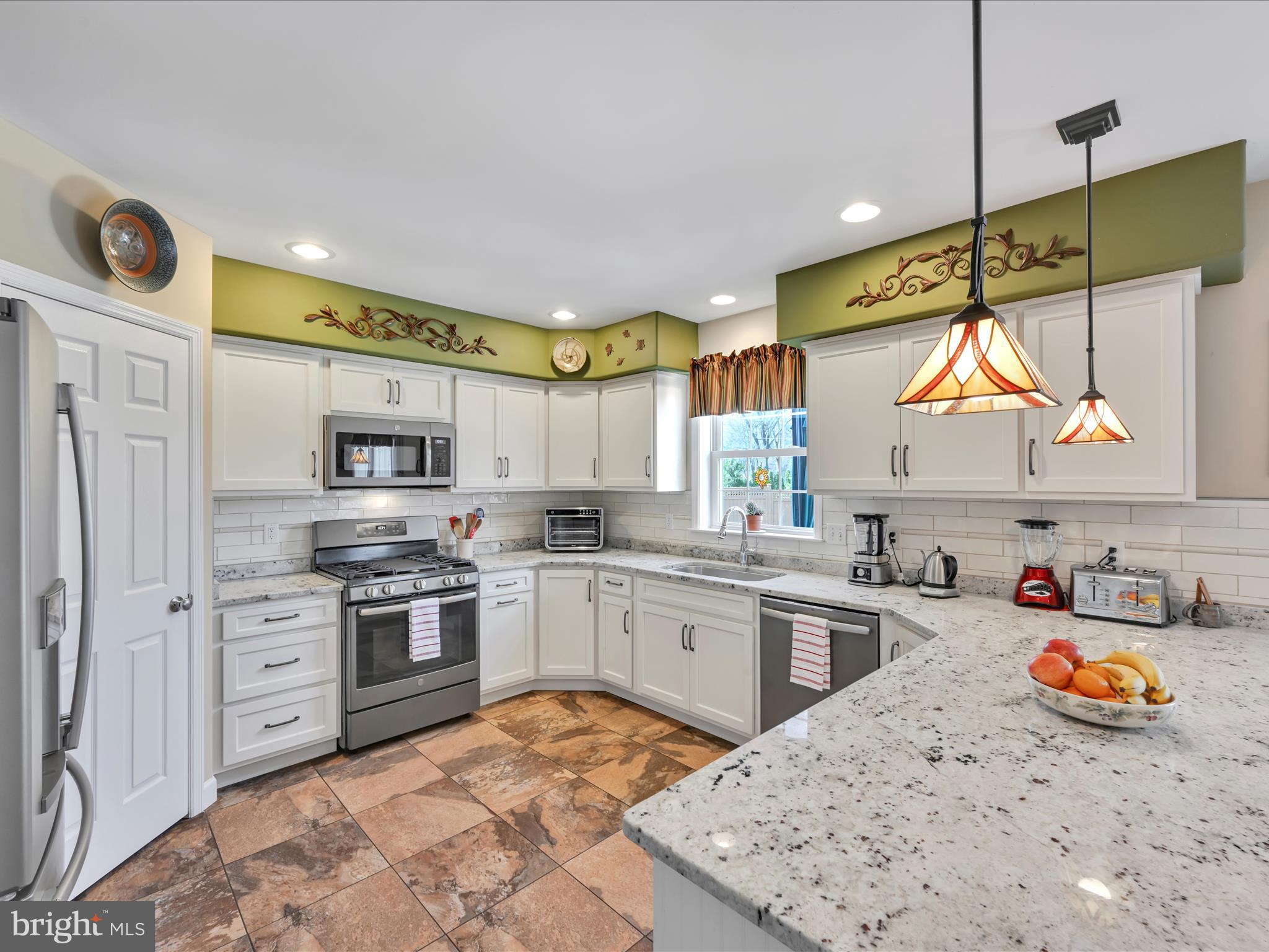 LAFAYETTE PLACE - Residential