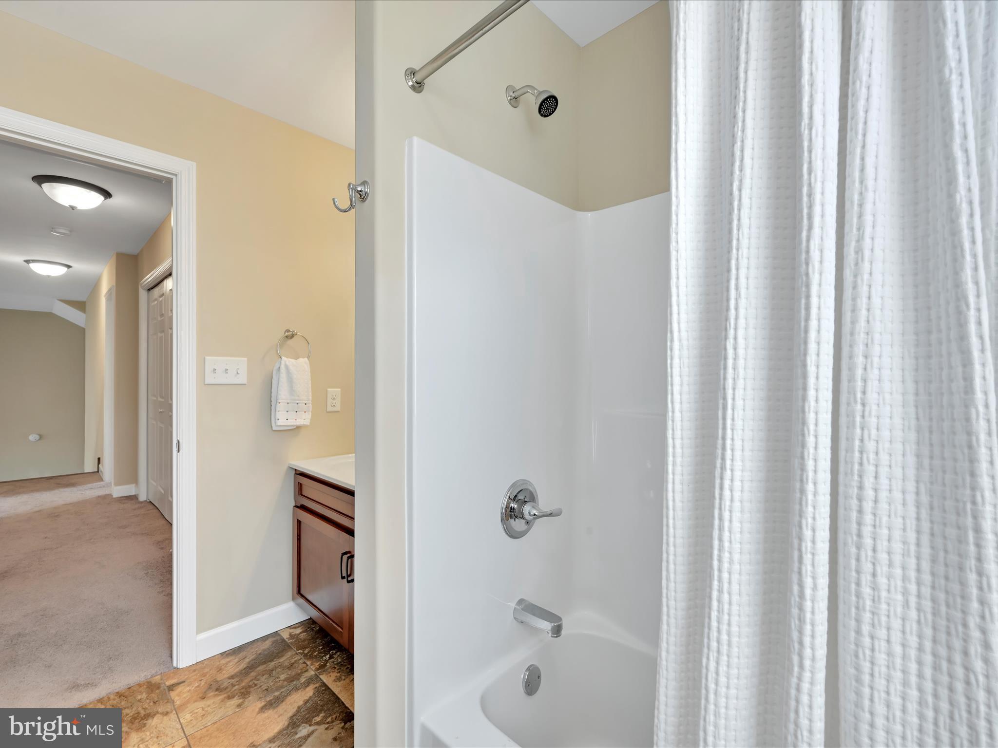 LAFAYETTE PLACE - Residential