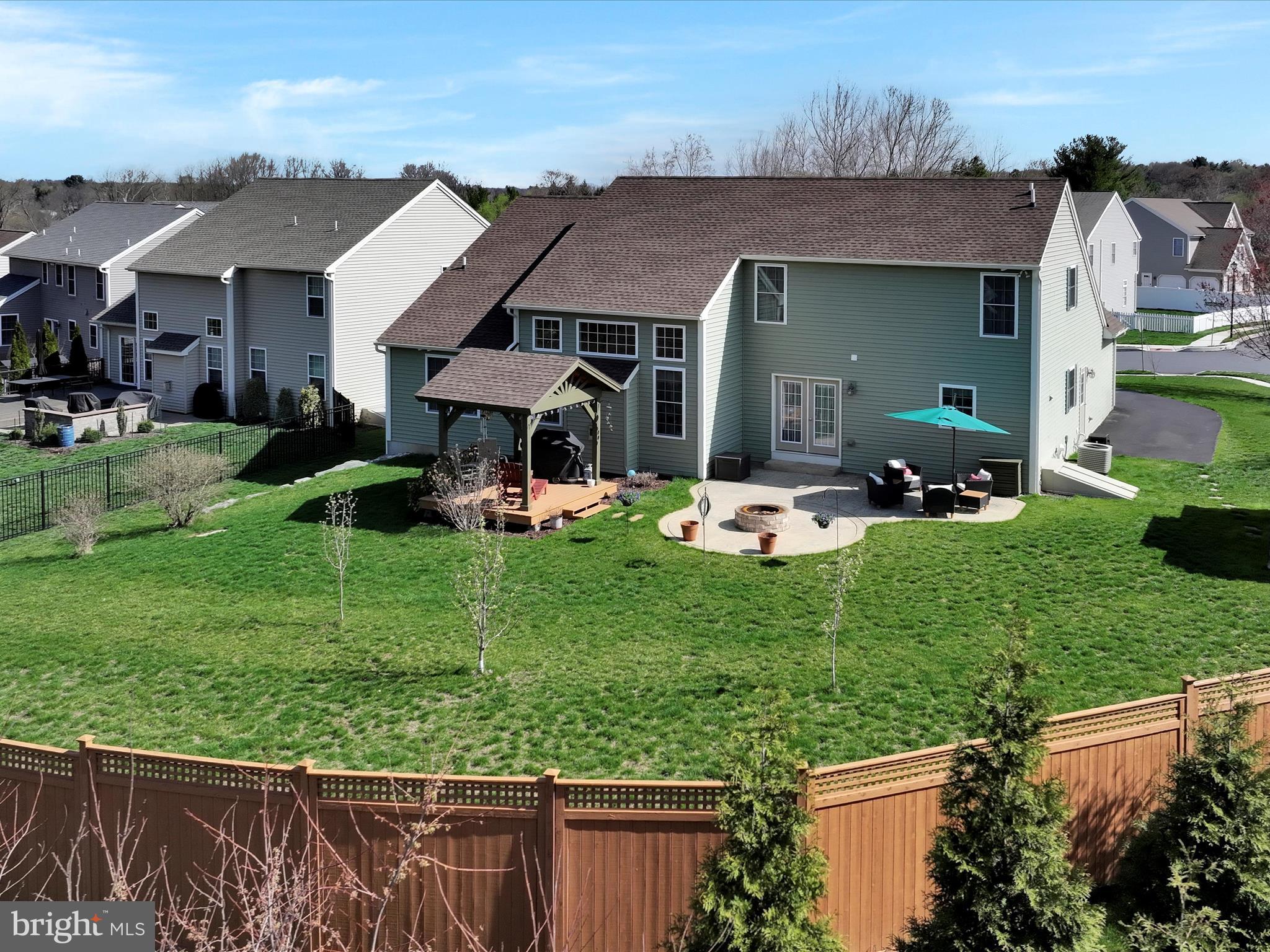 LAFAYETTE PLACE - Residential