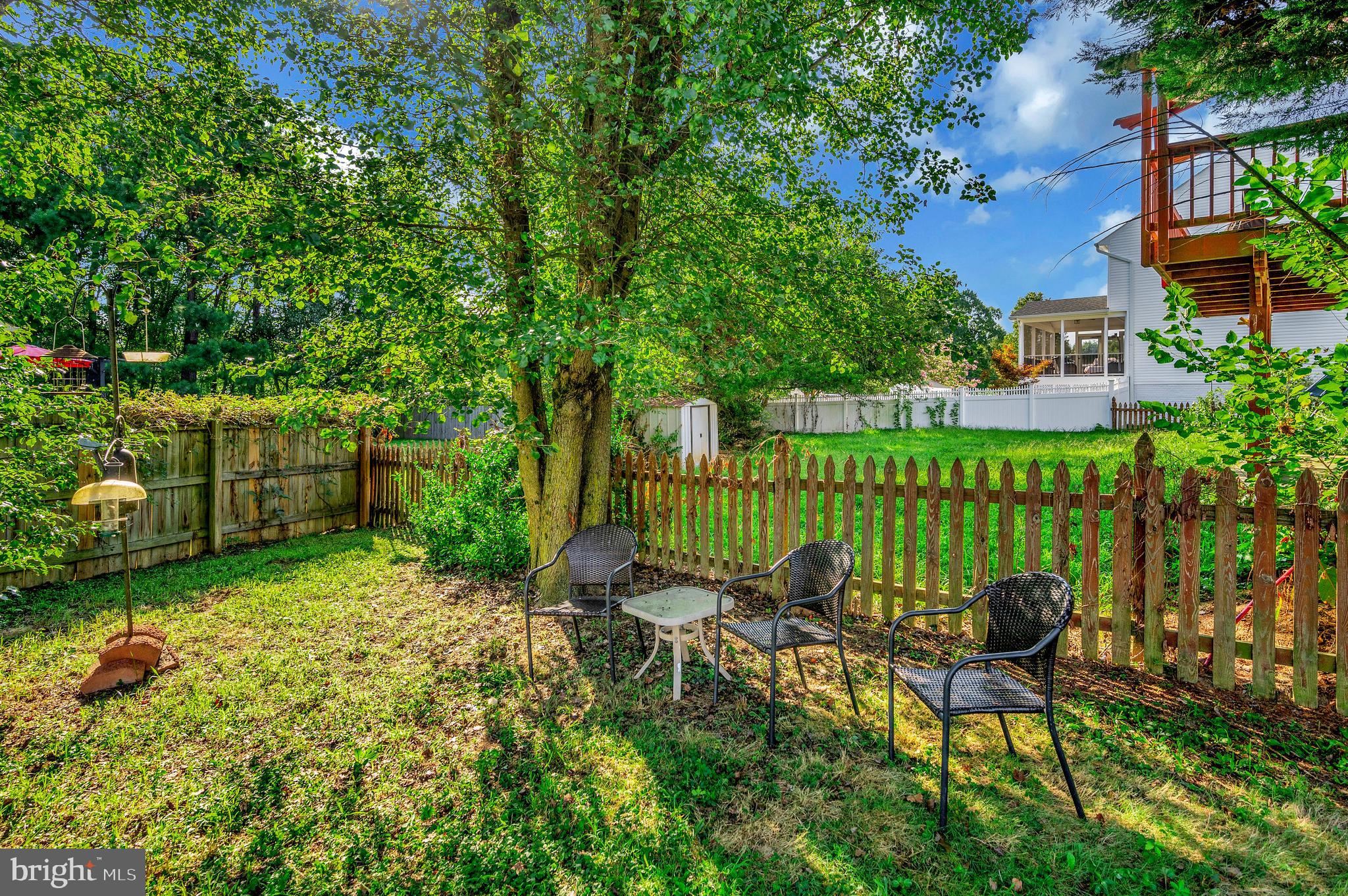 STRATFORD PLACE - Residential