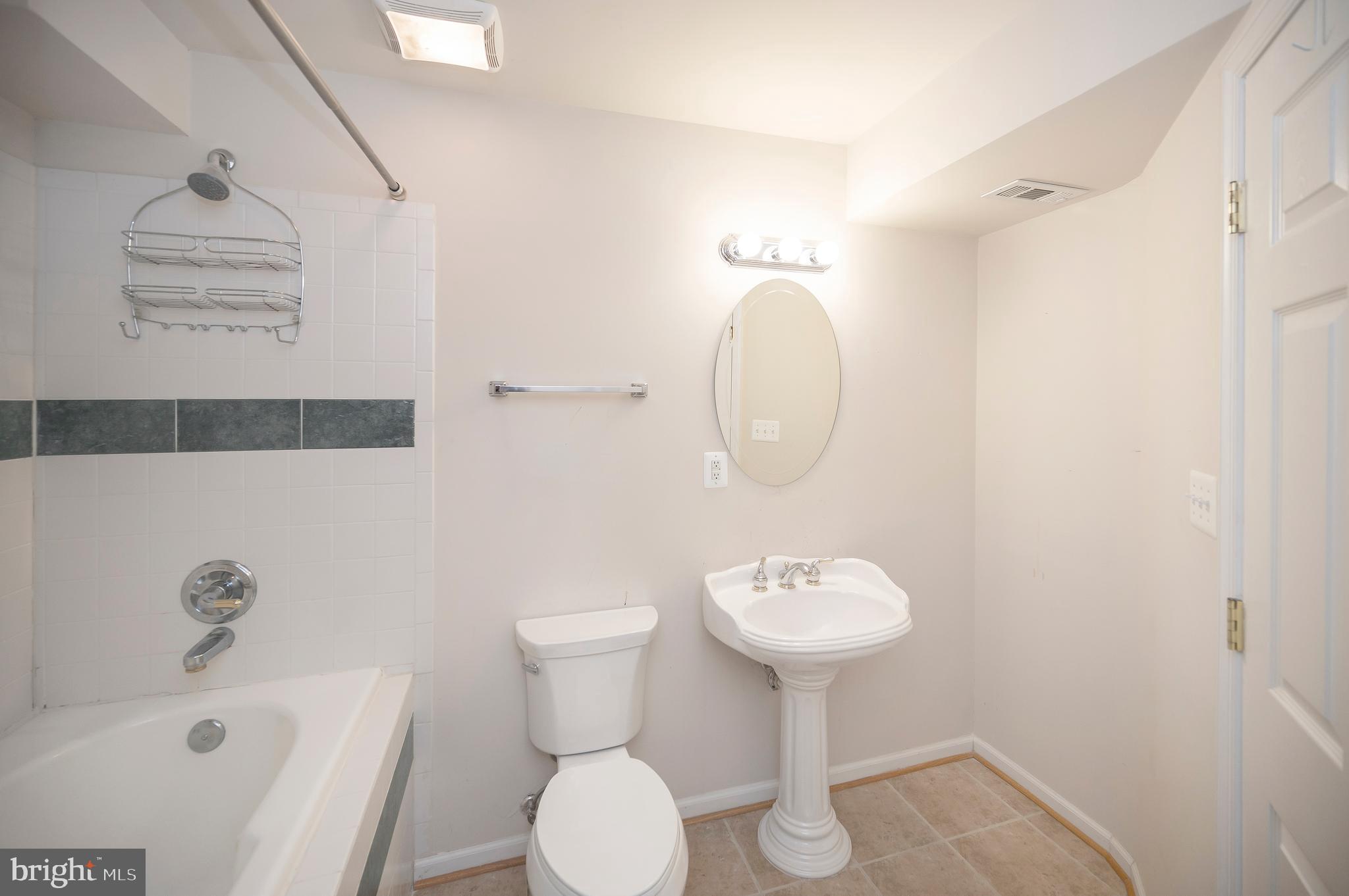 STRATFORD PLACE - Residential