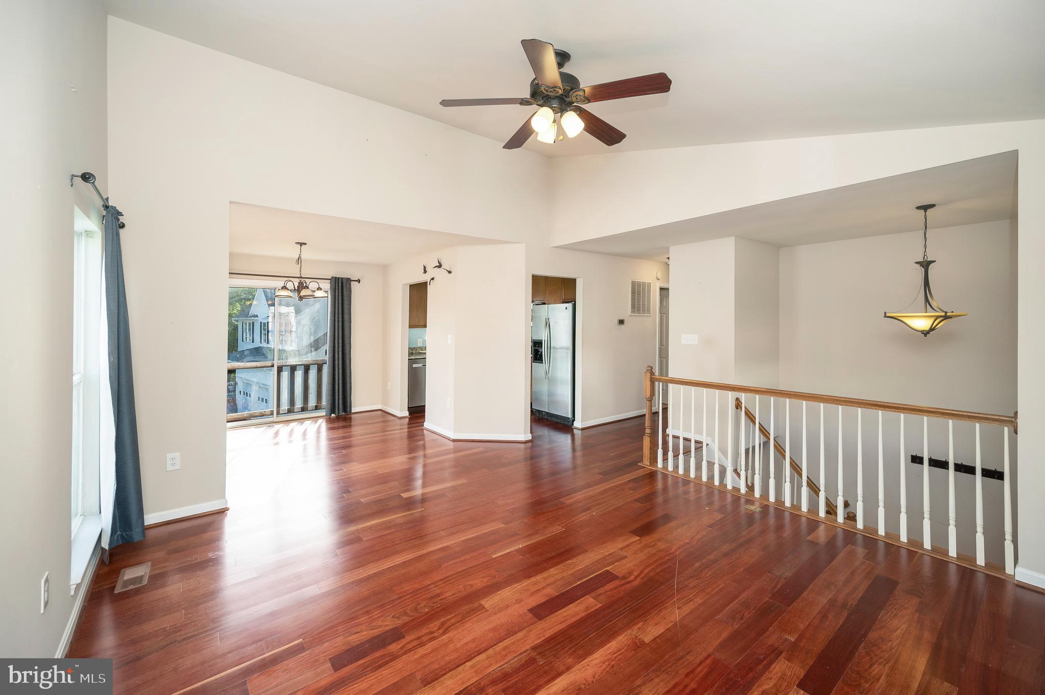 STRATFORD PLACE - Residential