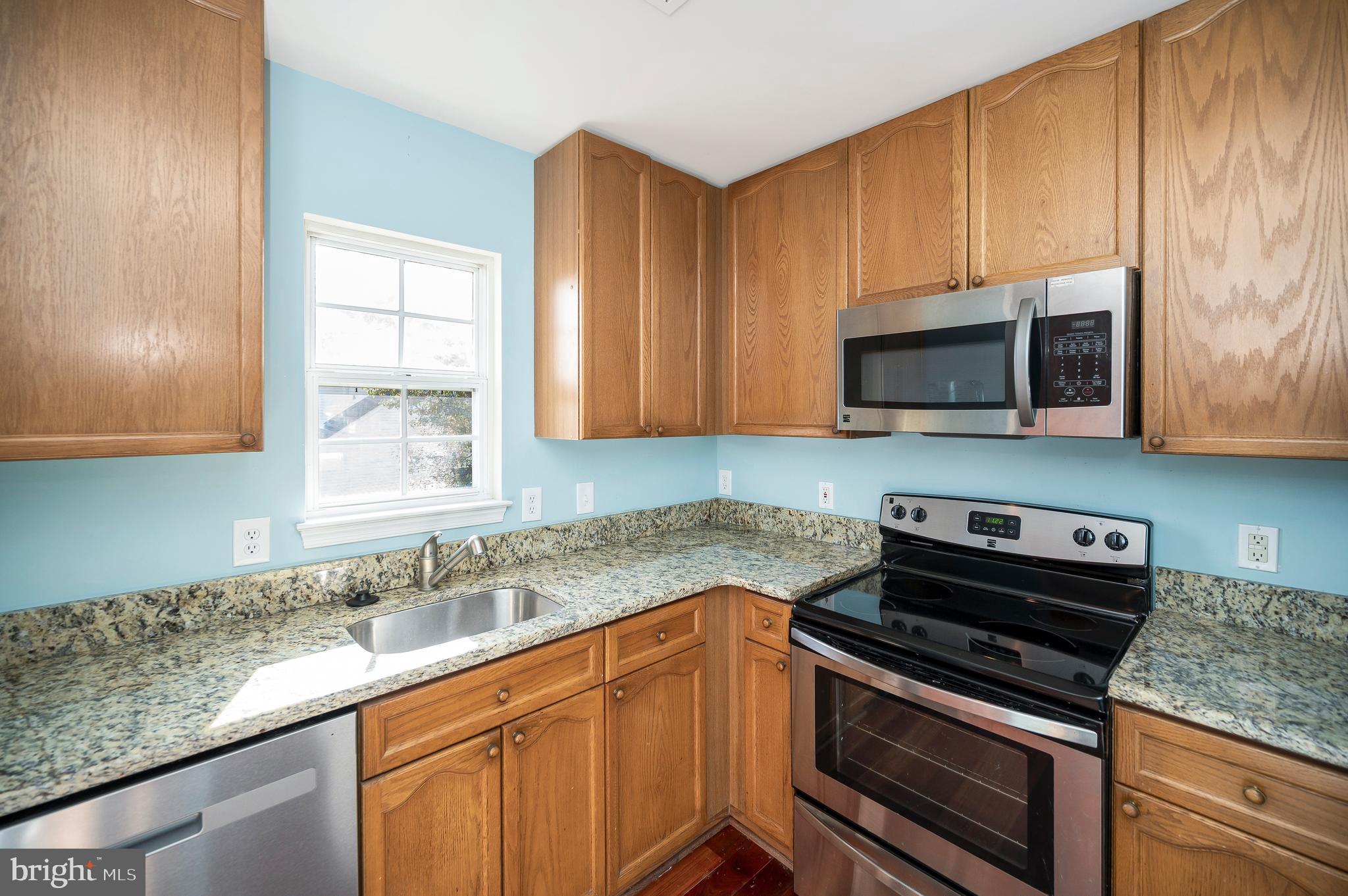 STRATFORD PLACE - Residential