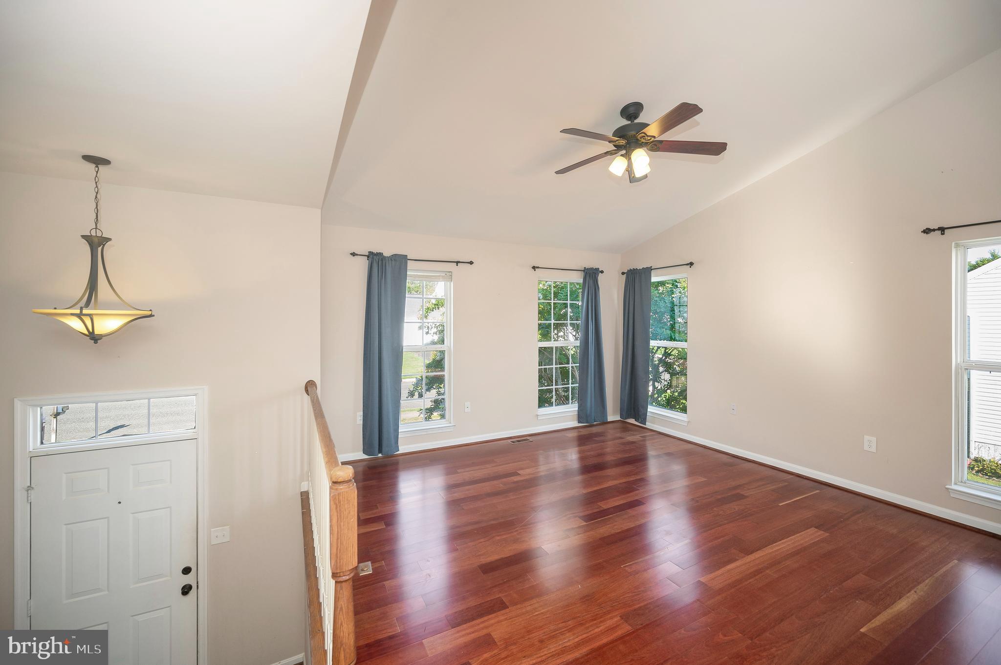 STRATFORD PLACE - Residential