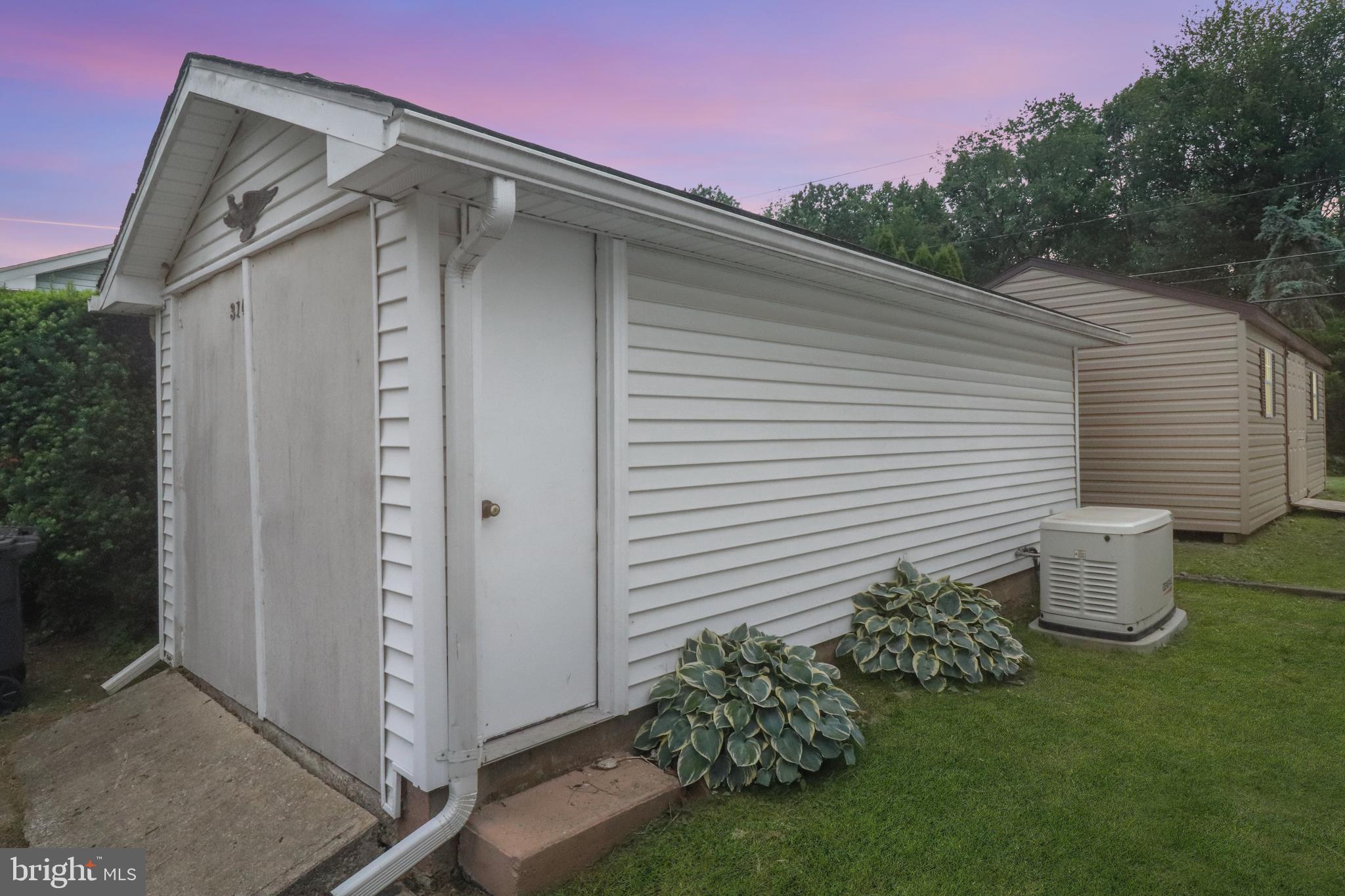 TEABERRY HILL - Residential