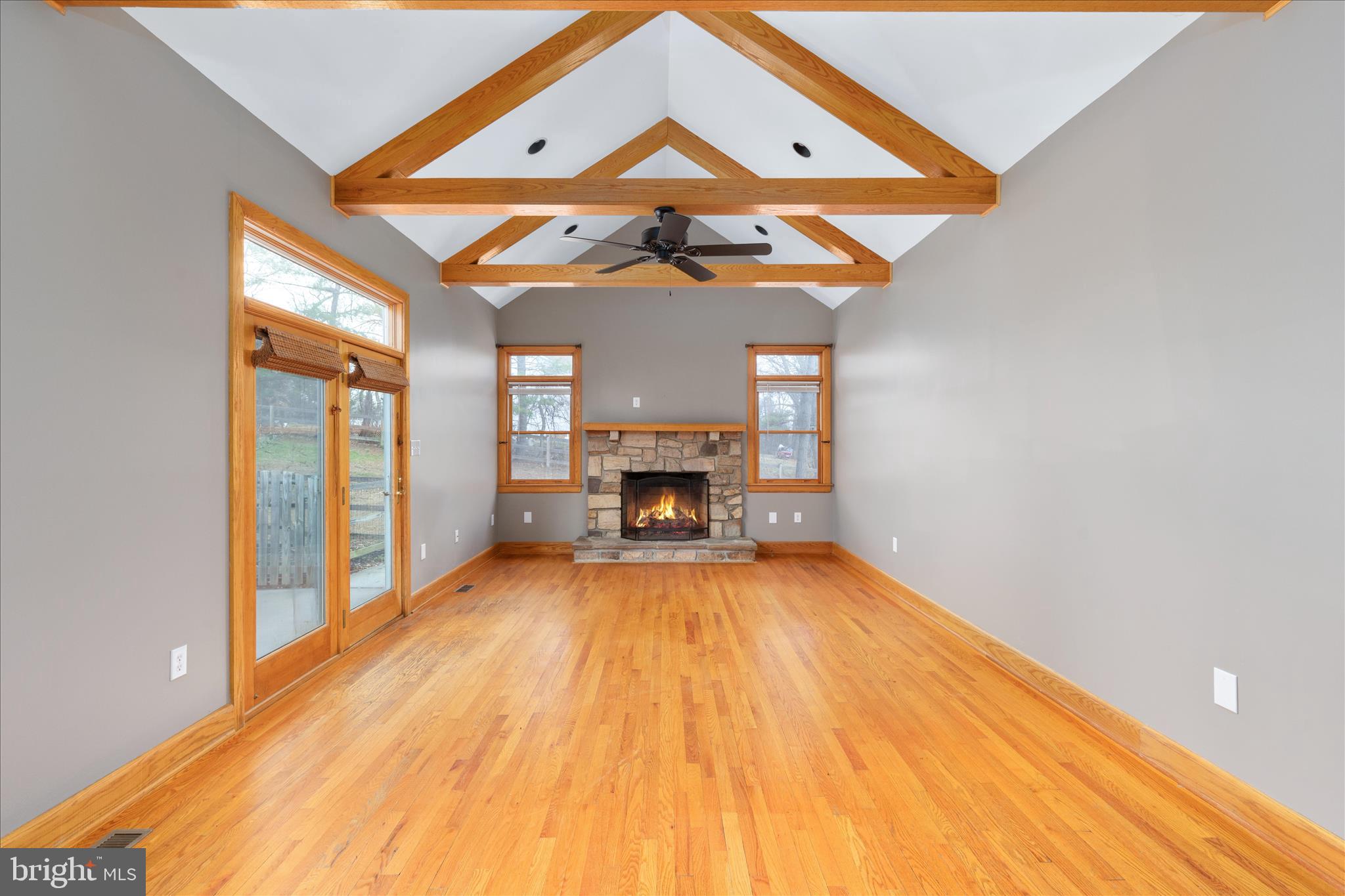 SPRING HOLLOW ESTATES - Residential