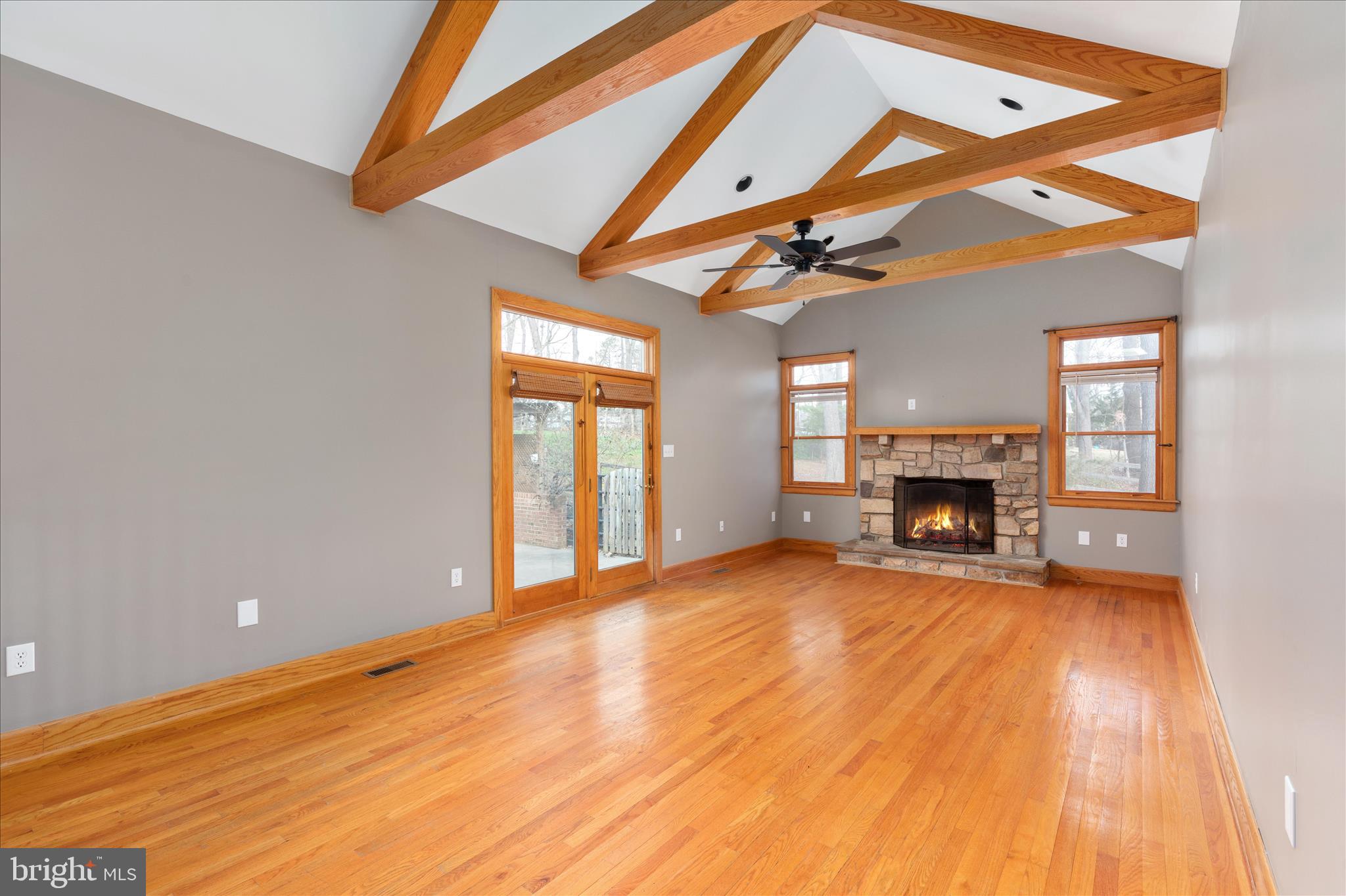 SPRING HOLLOW ESTATES - Residential