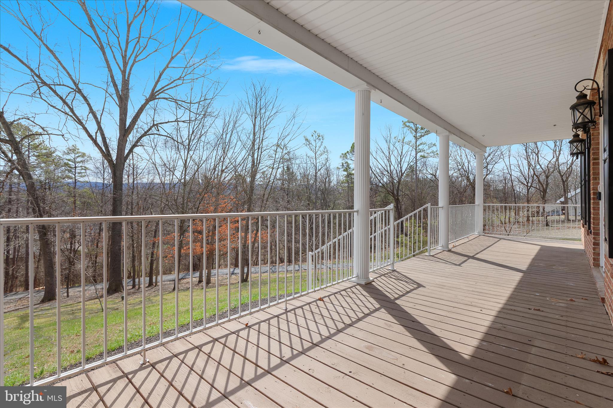 SPRING HOLLOW ESTATES - Residential