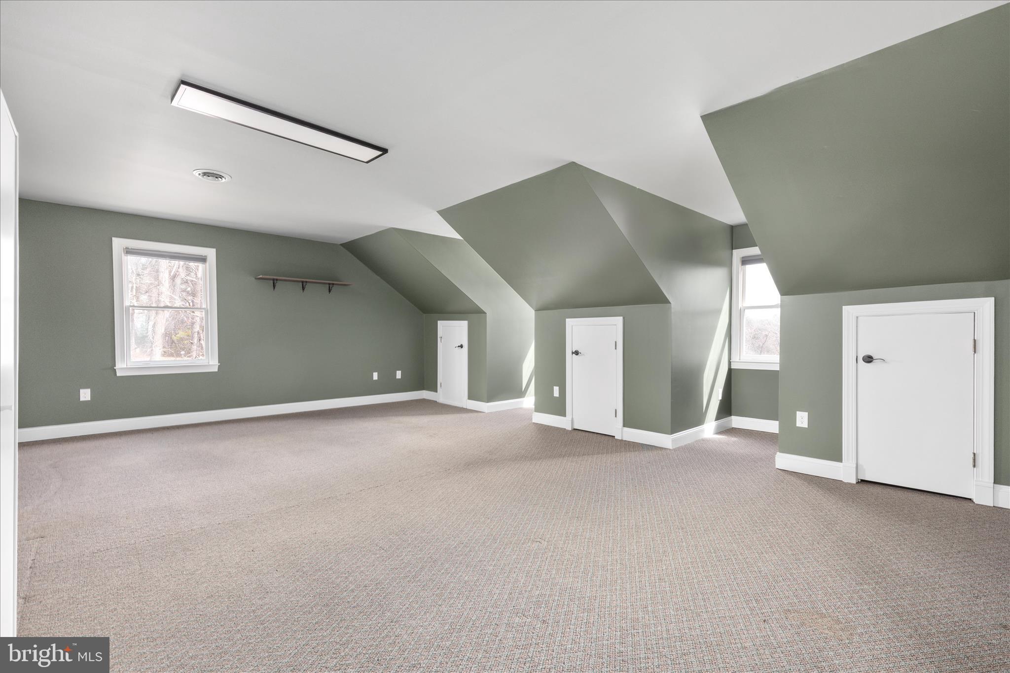 SPRING HOLLOW ESTATES - Residential